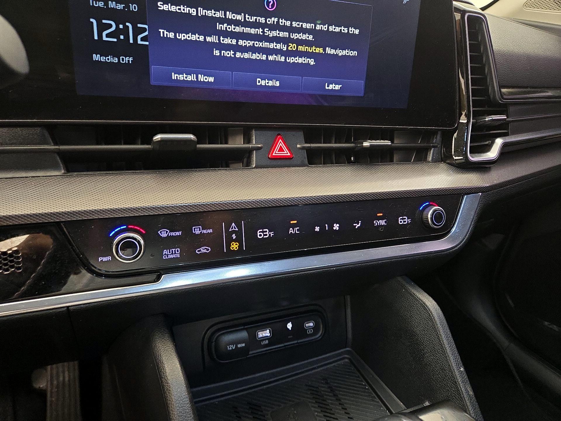 Thumbnail: 2023 Kia Sportage - 17