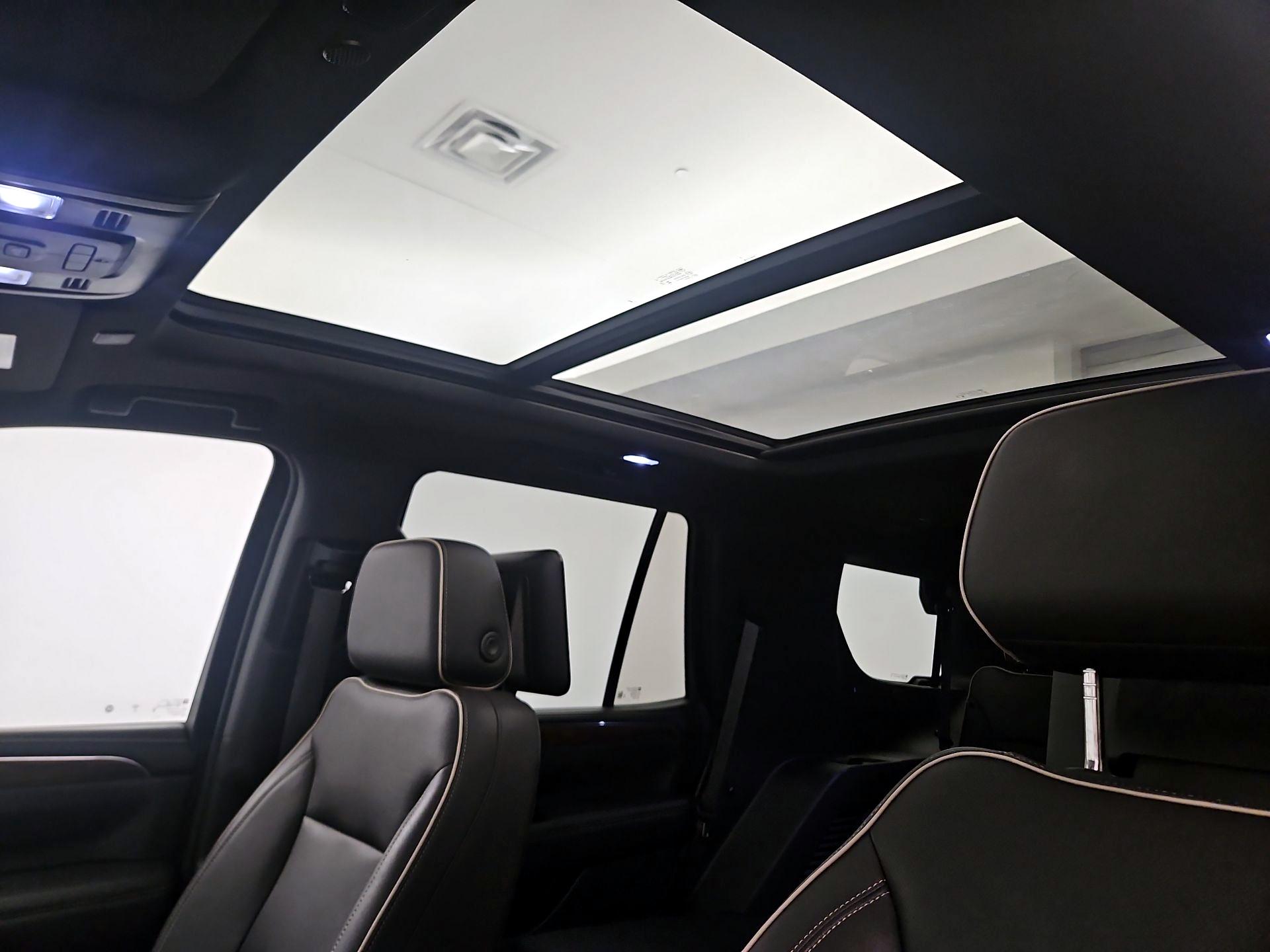 Thumbnail: 2023 Chevrolet Tahoe - 18