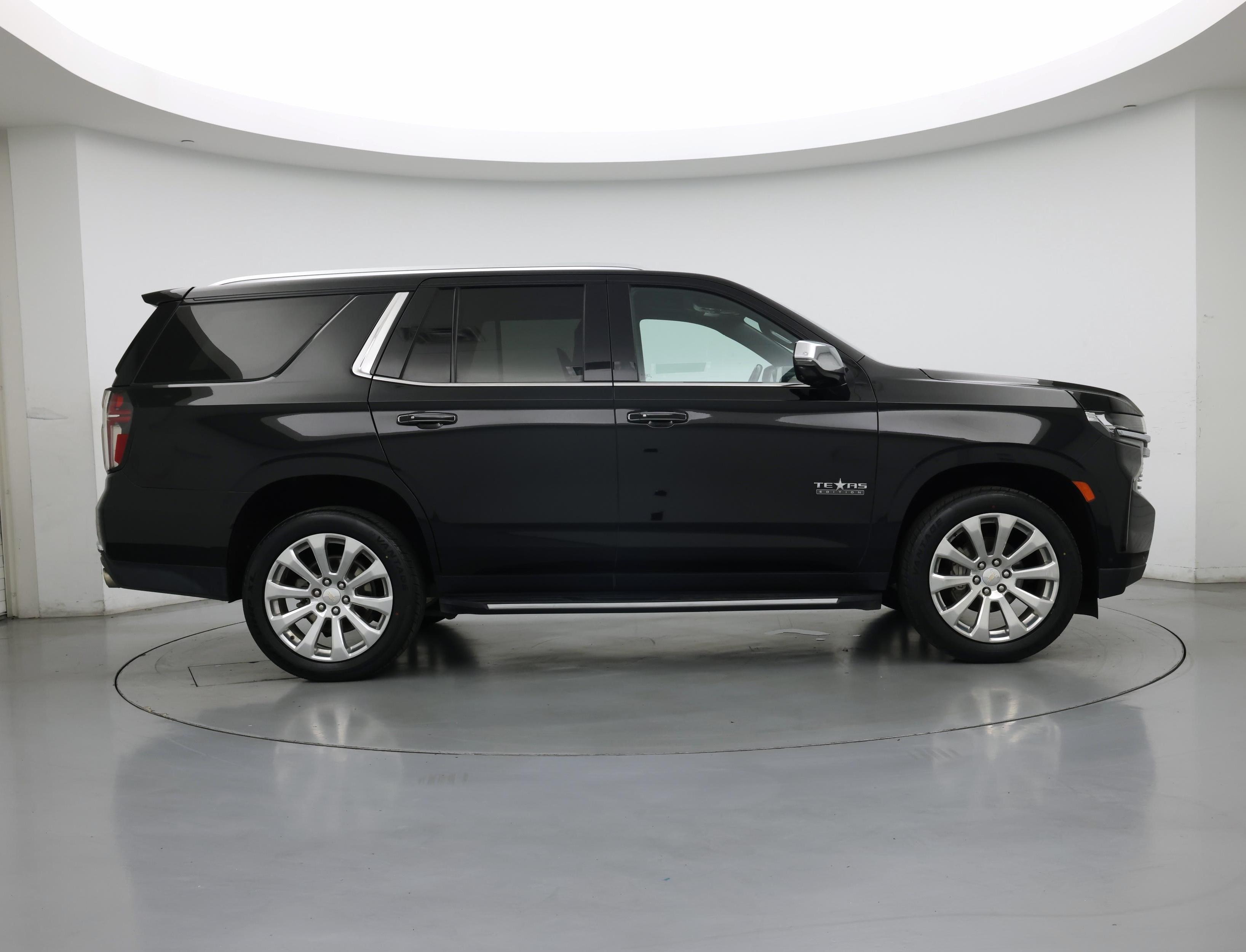 Thumbnail: 2023 Chevrolet Tahoe - 7