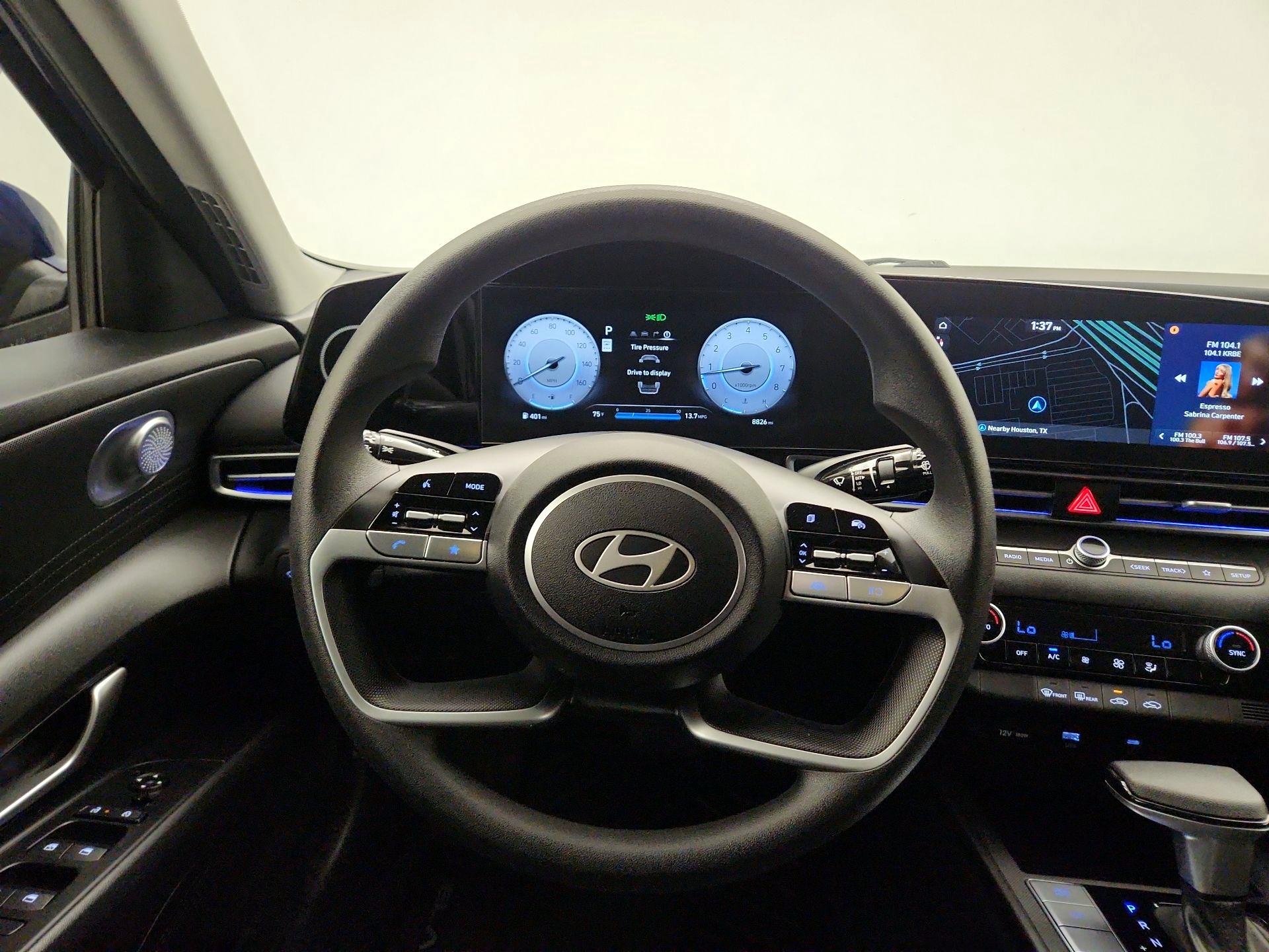 Thumbnail: 2024 Hyundai Elantra - 10