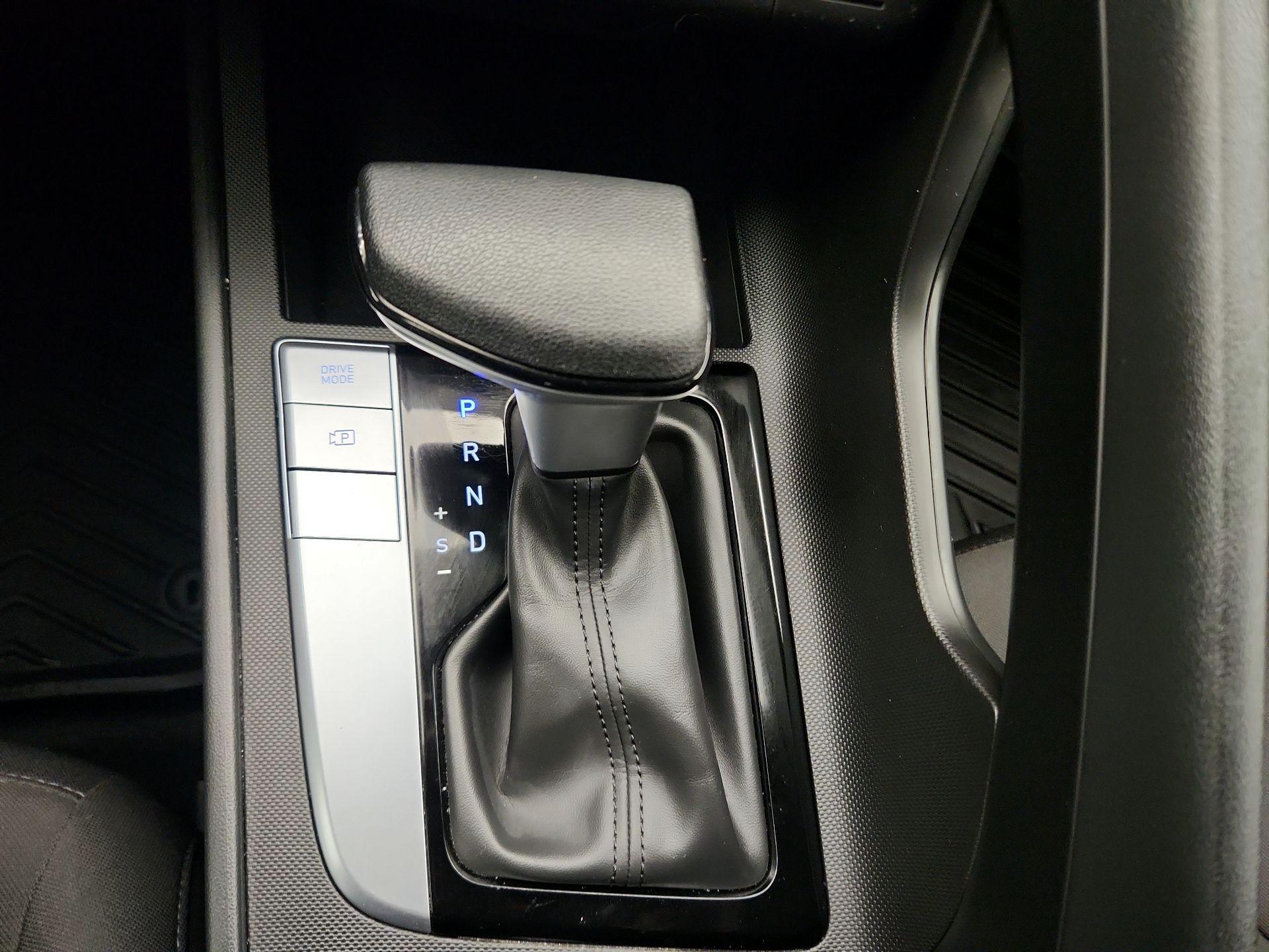 Thumbnail: 2024 Hyundai Elantra - 18