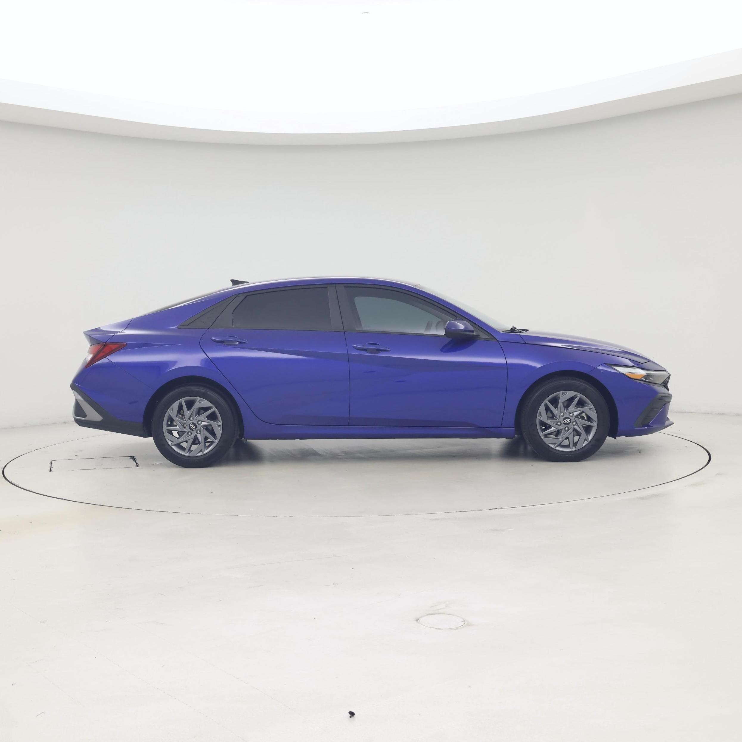 Thumbnail: 2024 Hyundai Elantra - 7