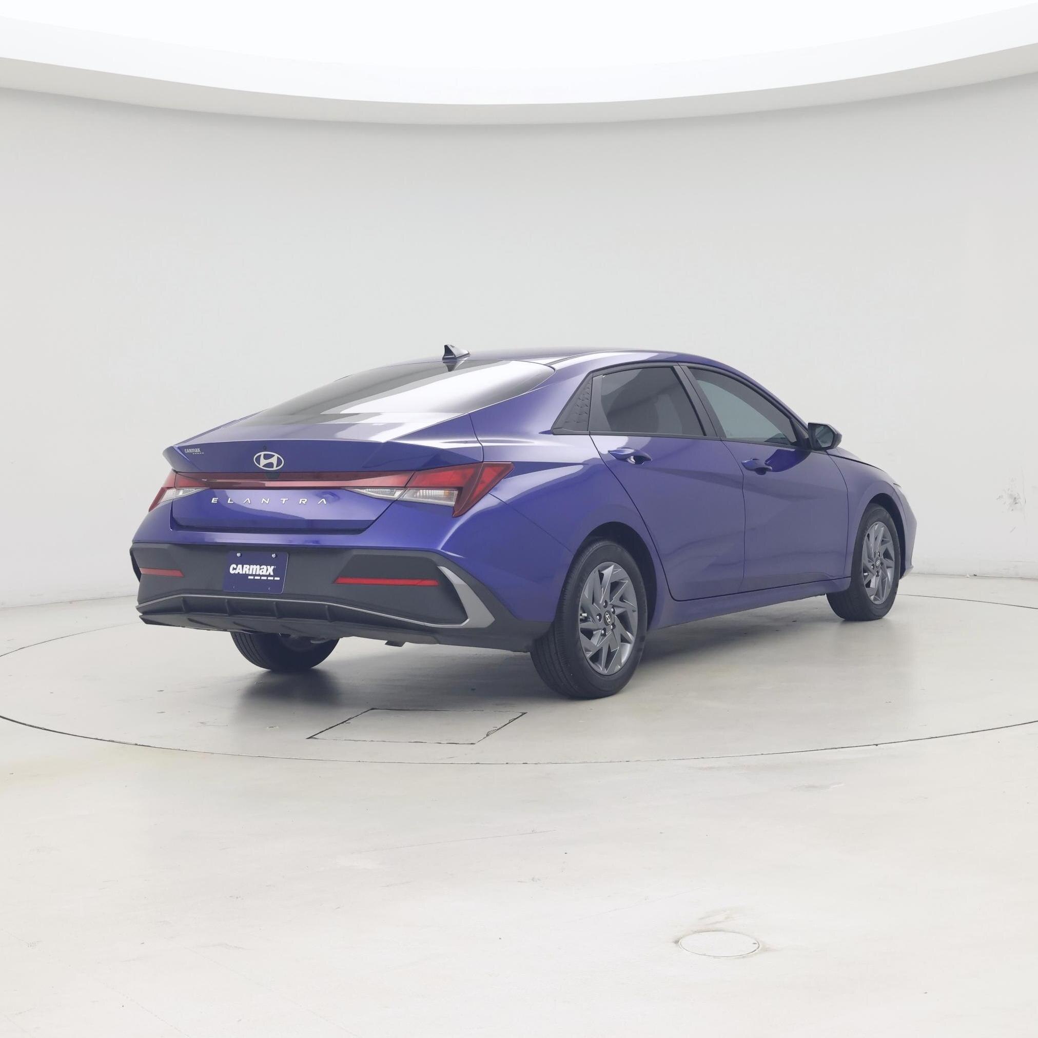 Thumbnail: 2024 Hyundai Elantra - 8