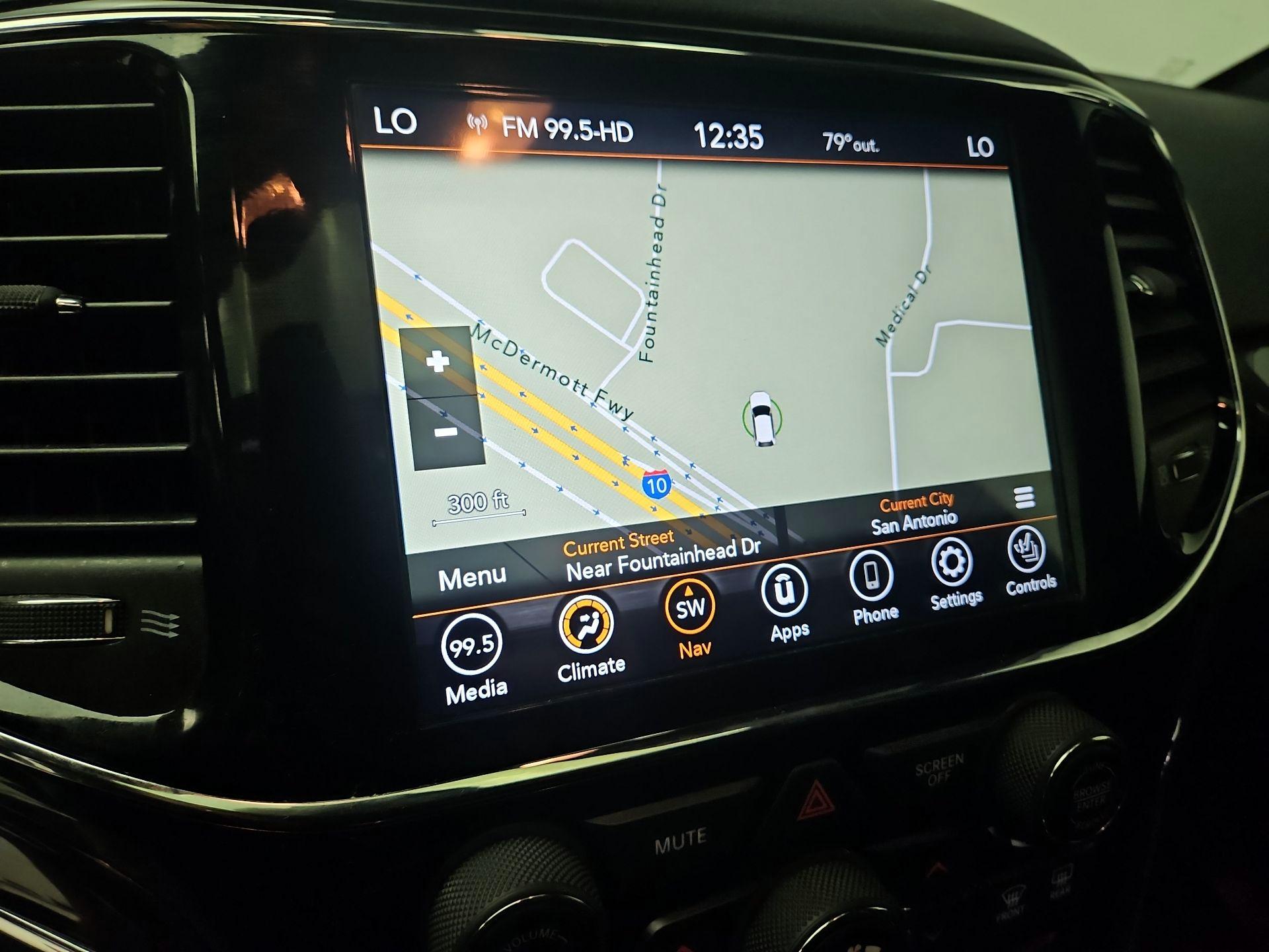 Thumbnail: 2021 Jeep Grand Cherokee - 14