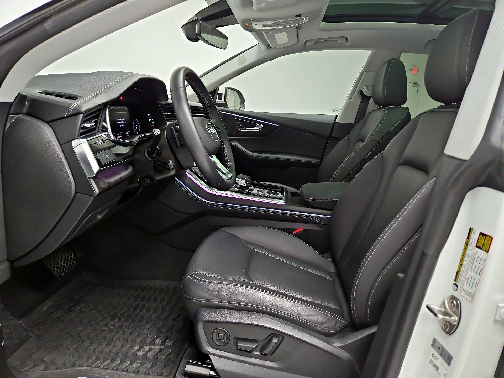 Thumbnail: 2023 Audi Q8 - 11