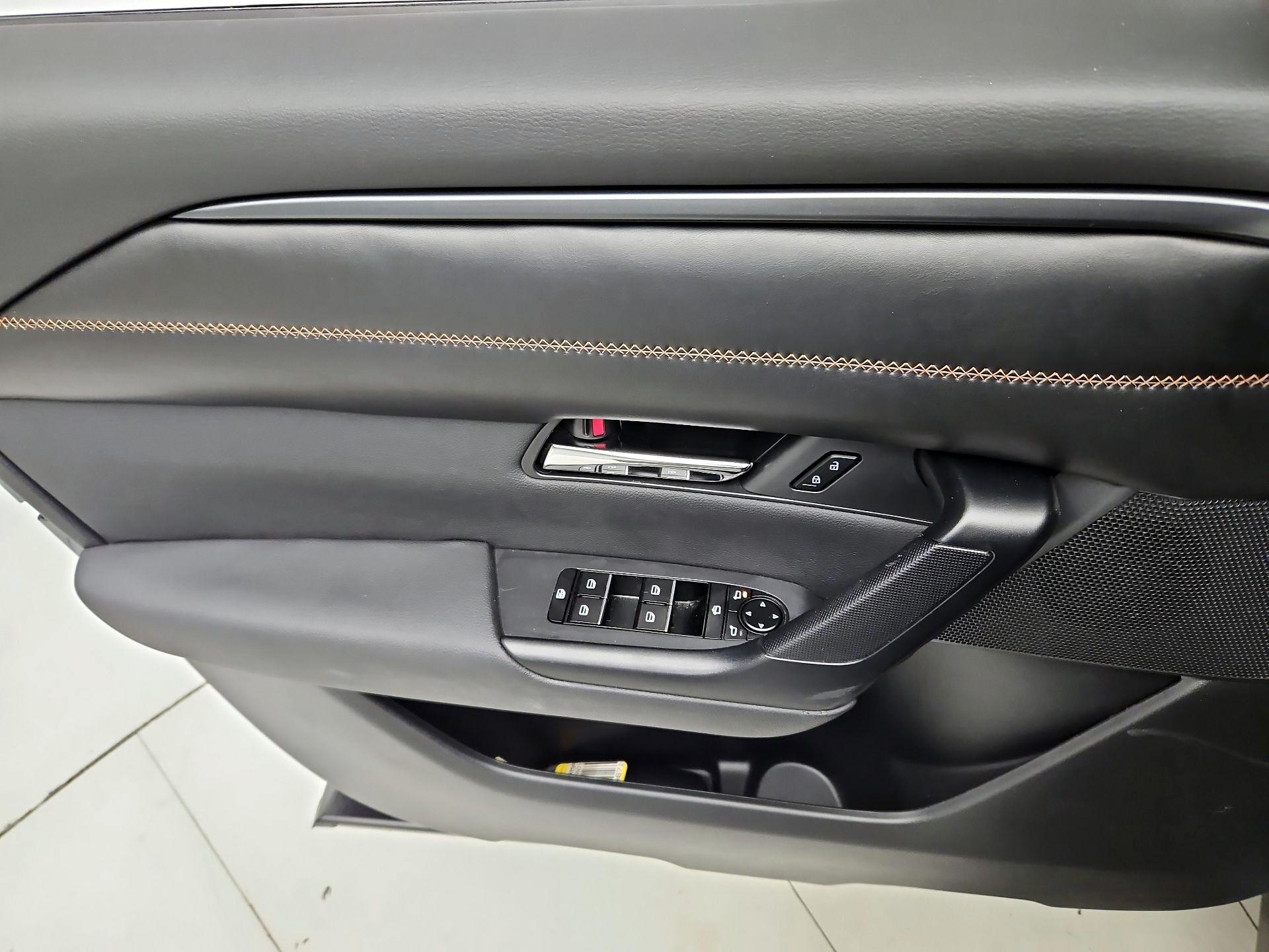 Thumbnail: 2025 Mazda CX-50 - 12