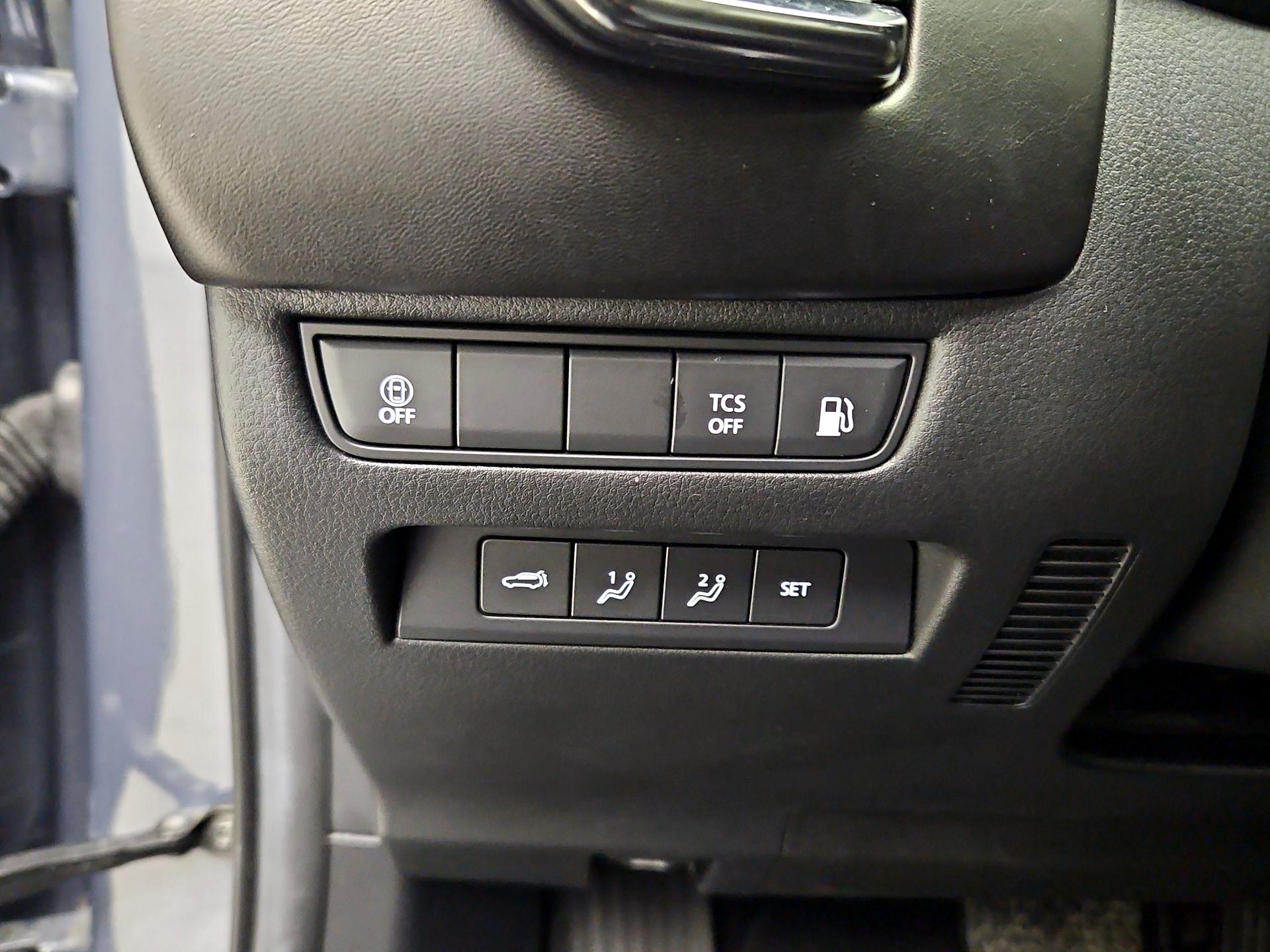 Thumbnail: 2025 Mazda CX-50 - 13