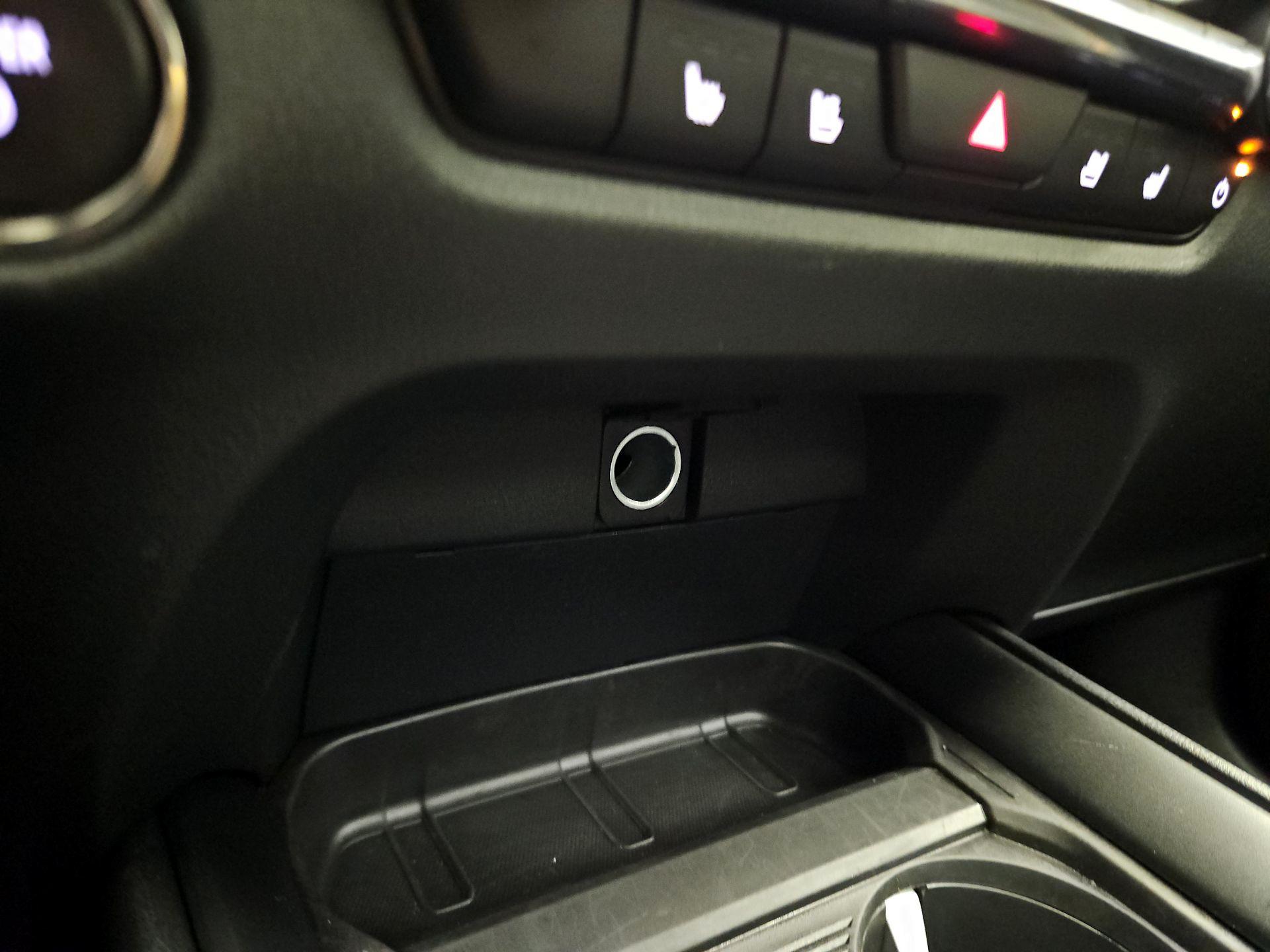 Thumbnail: 2025 Mazda CX-50 - 18