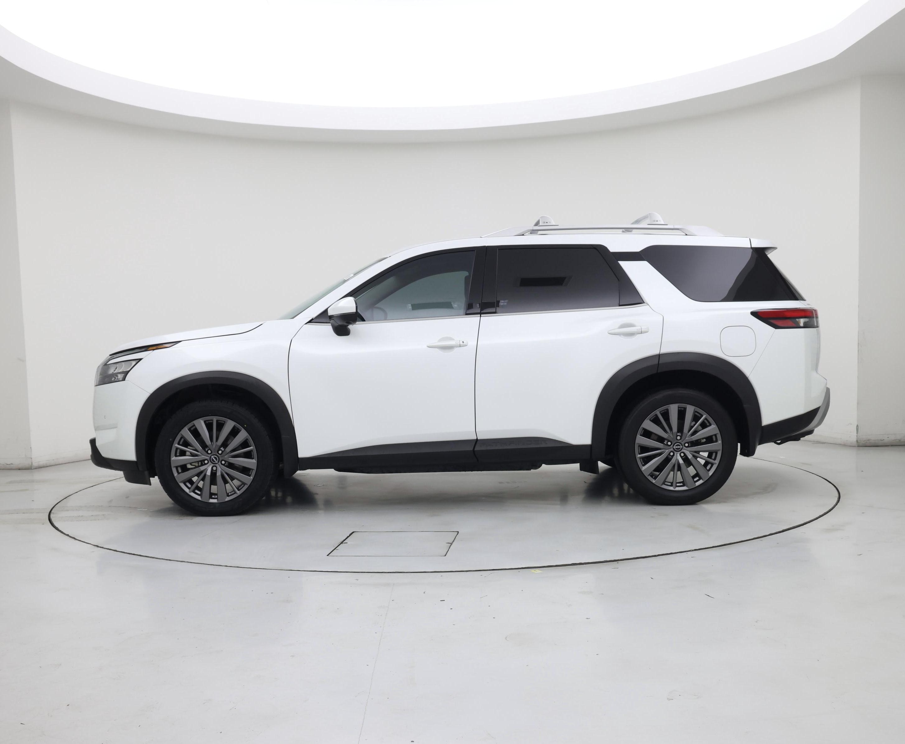 Thumbnail: 2025 Nissan Pathfinder - 3