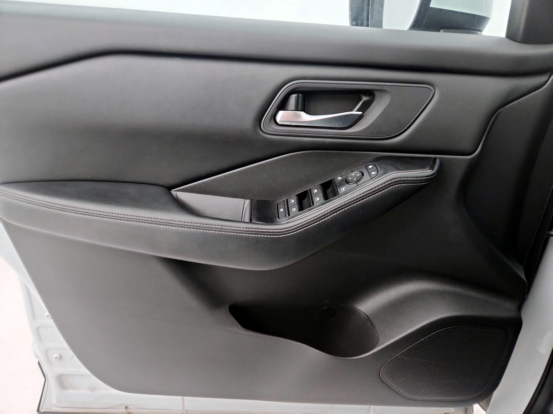 Thumbnail: 2024 Nissan Rogue - 10