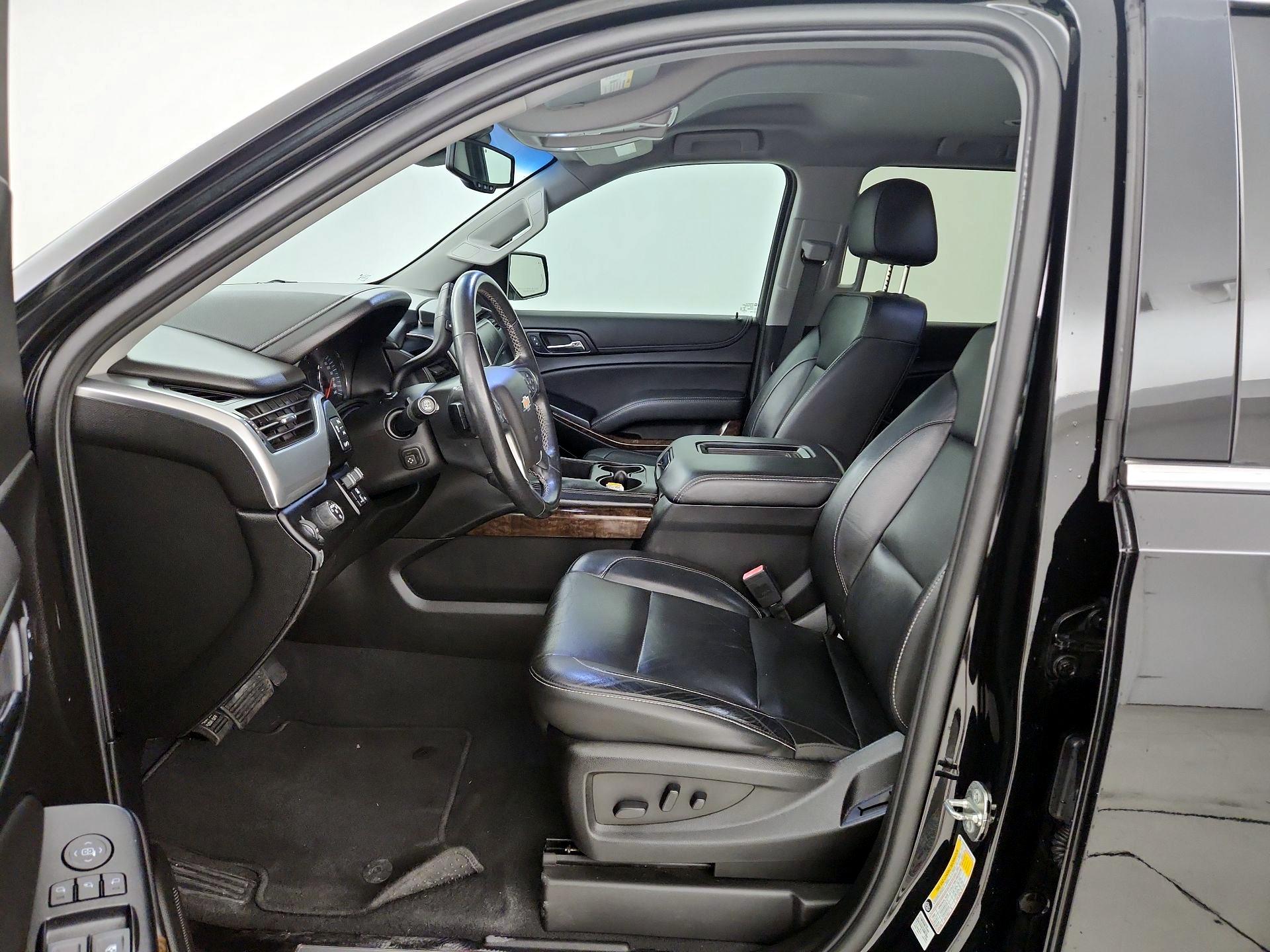 Thumbnail: 2019 Chevrolet Tahoe - 9