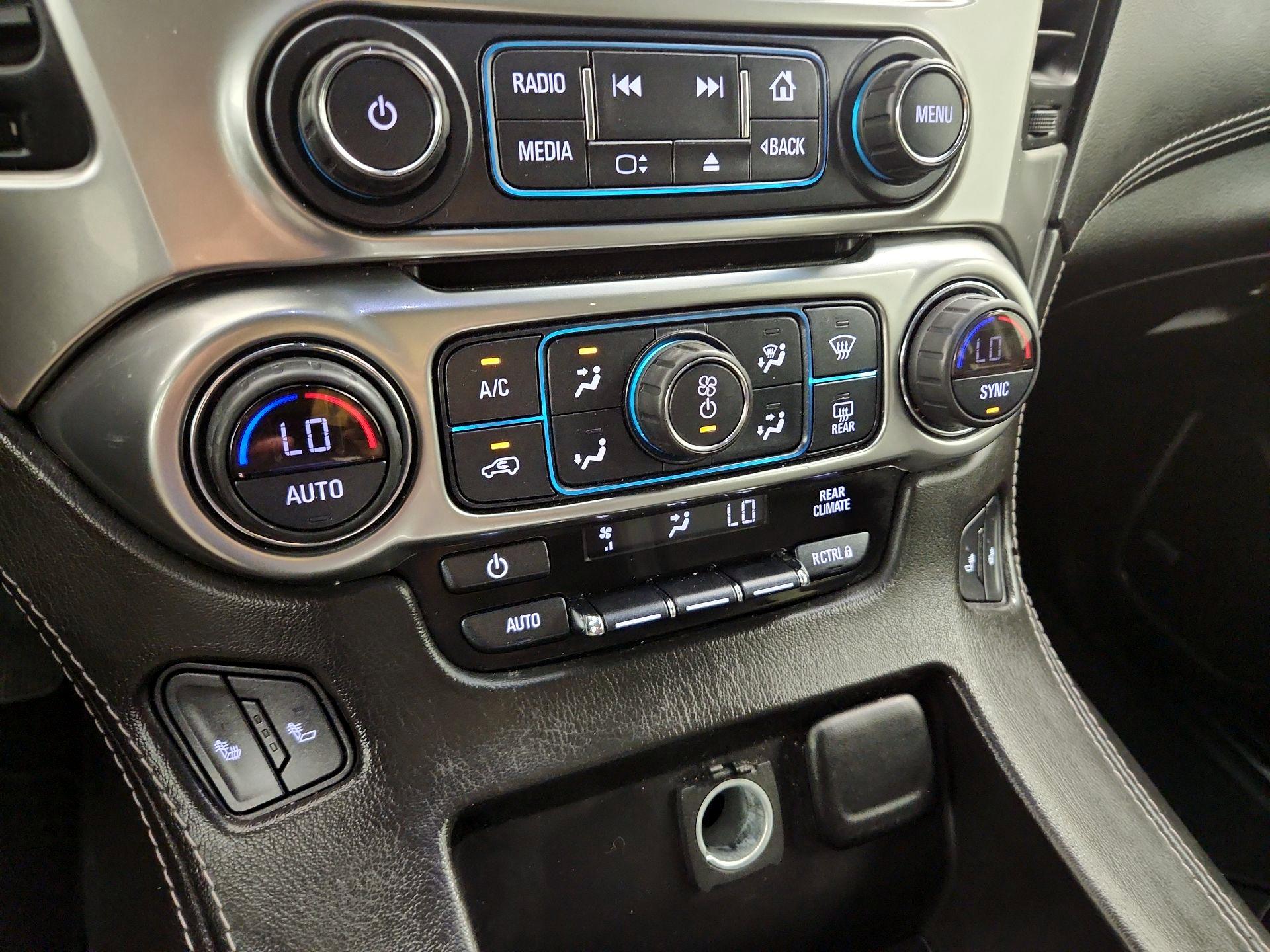 Thumbnail: 2019 Chevrolet Tahoe - 15