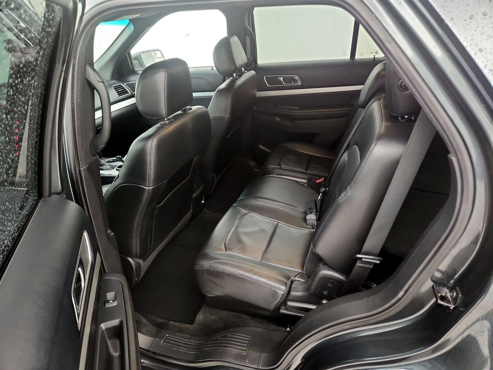 2016 Ford Explorer XLT - Photo 20