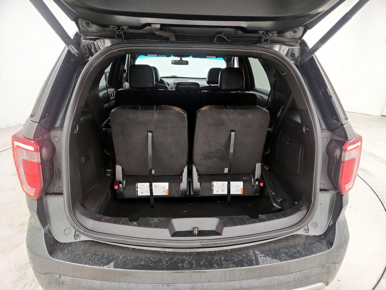 2016 Ford Explorer XLT - Photo 22