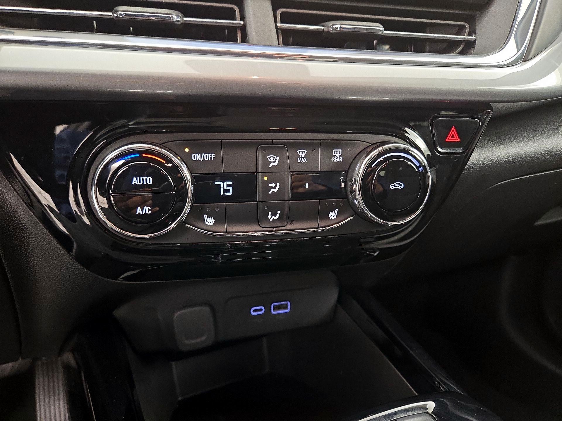 Thumbnail: 2025 Chevrolet Trax - 16