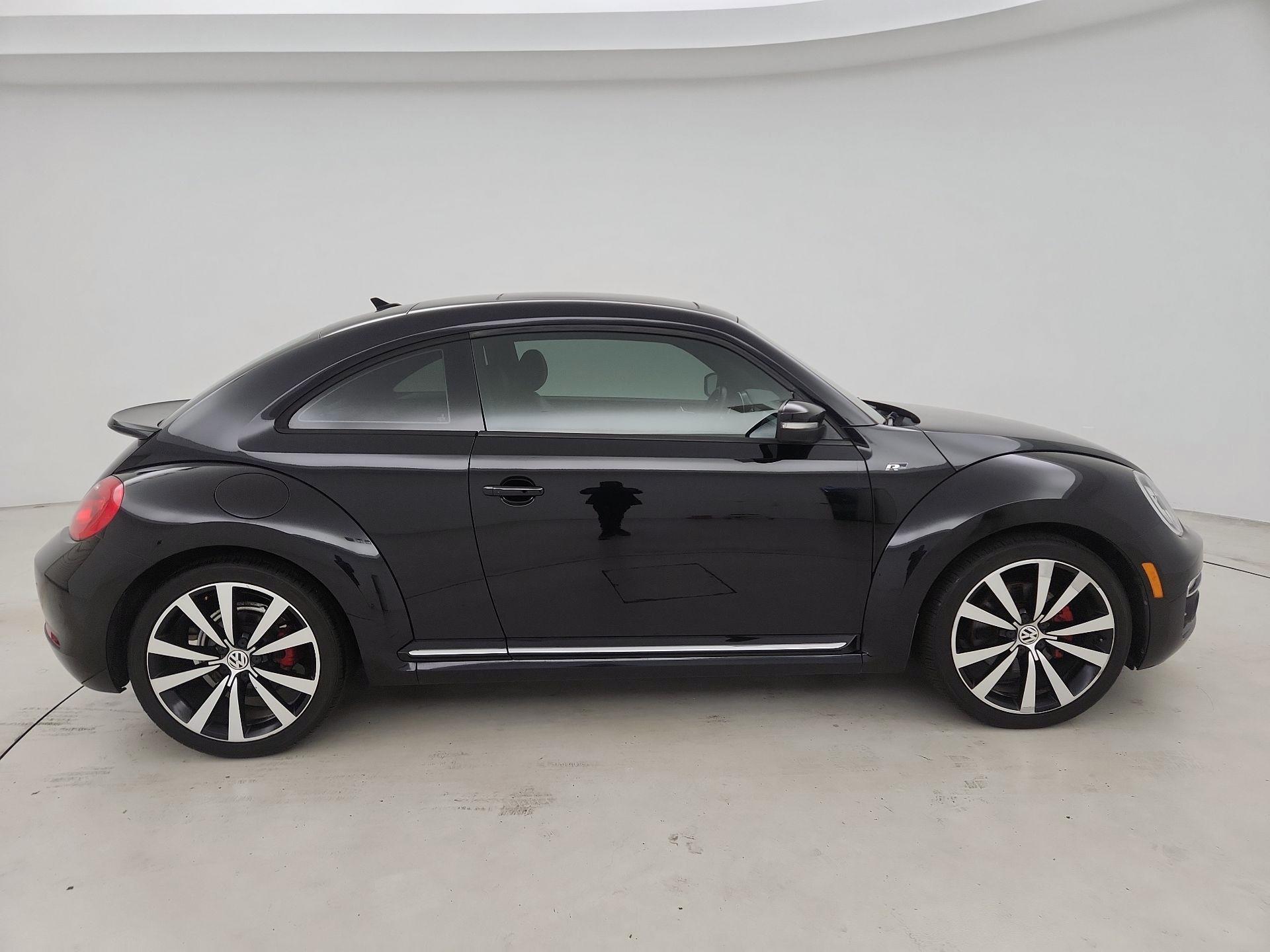 Thumbnail: 2014 Volkswagen Beetle - 4