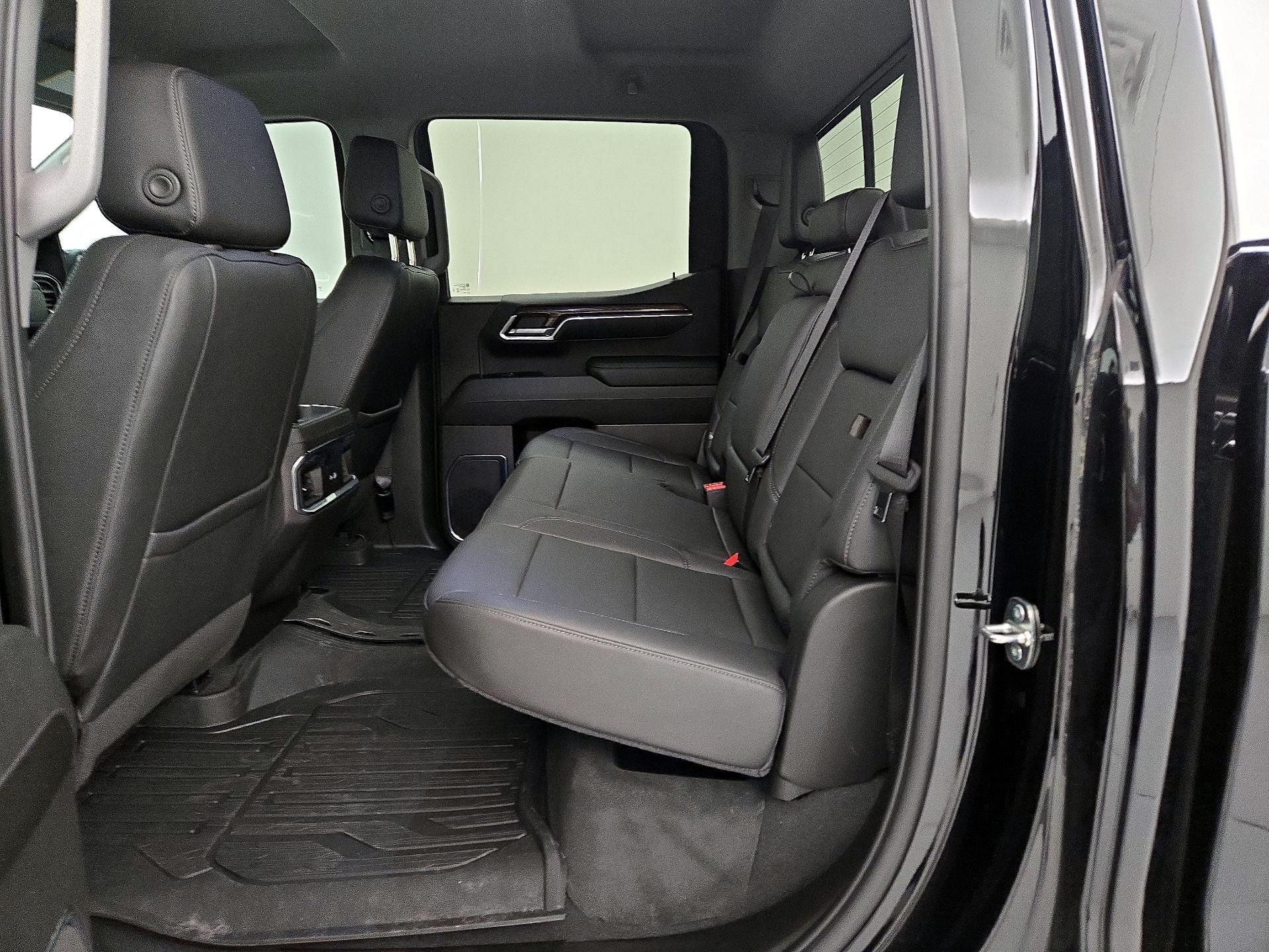 Thumbnail: 2024 GMC Sierra 1500 - 18