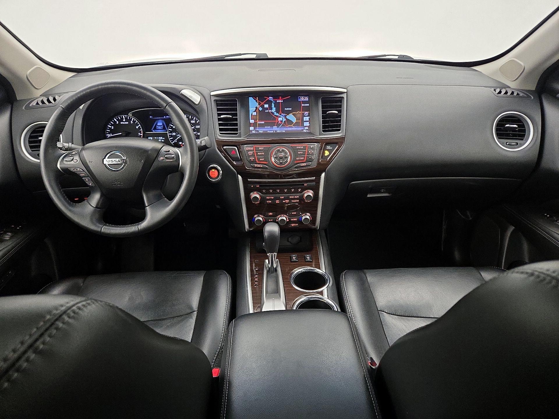 Thumbnail: 2015 Nissan Pathfinder - 9