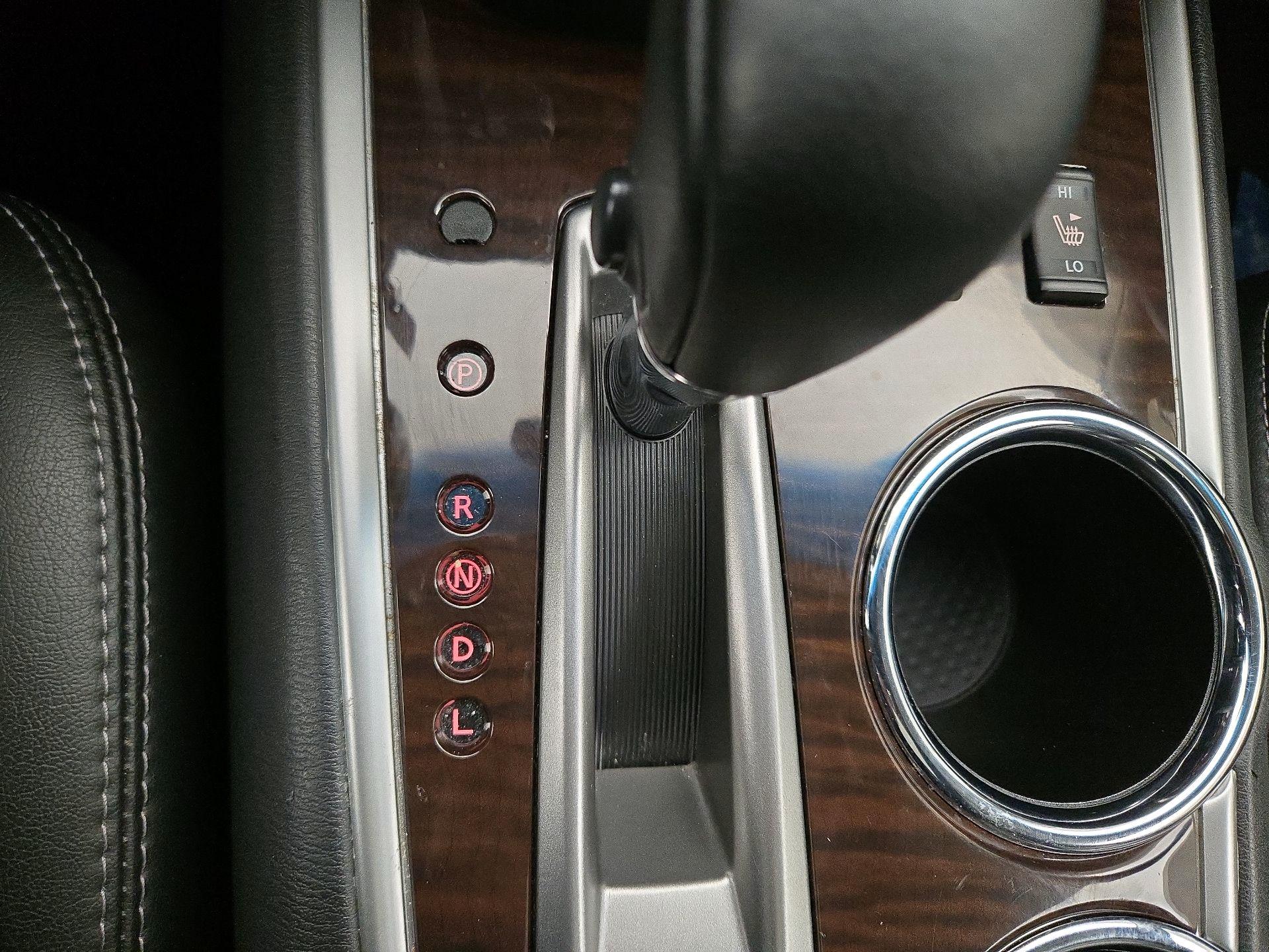 Thumbnail: 2015 Nissan Pathfinder - 18