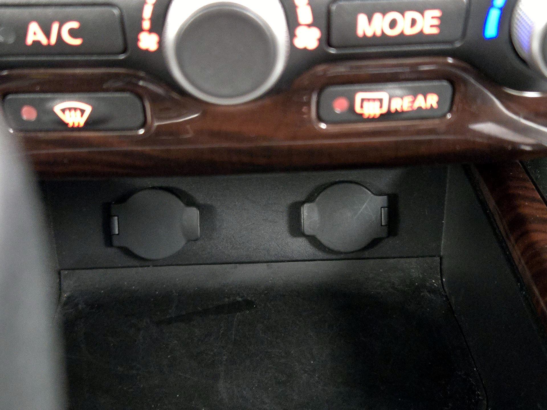 Thumbnail: 2015 Nissan Pathfinder - 19