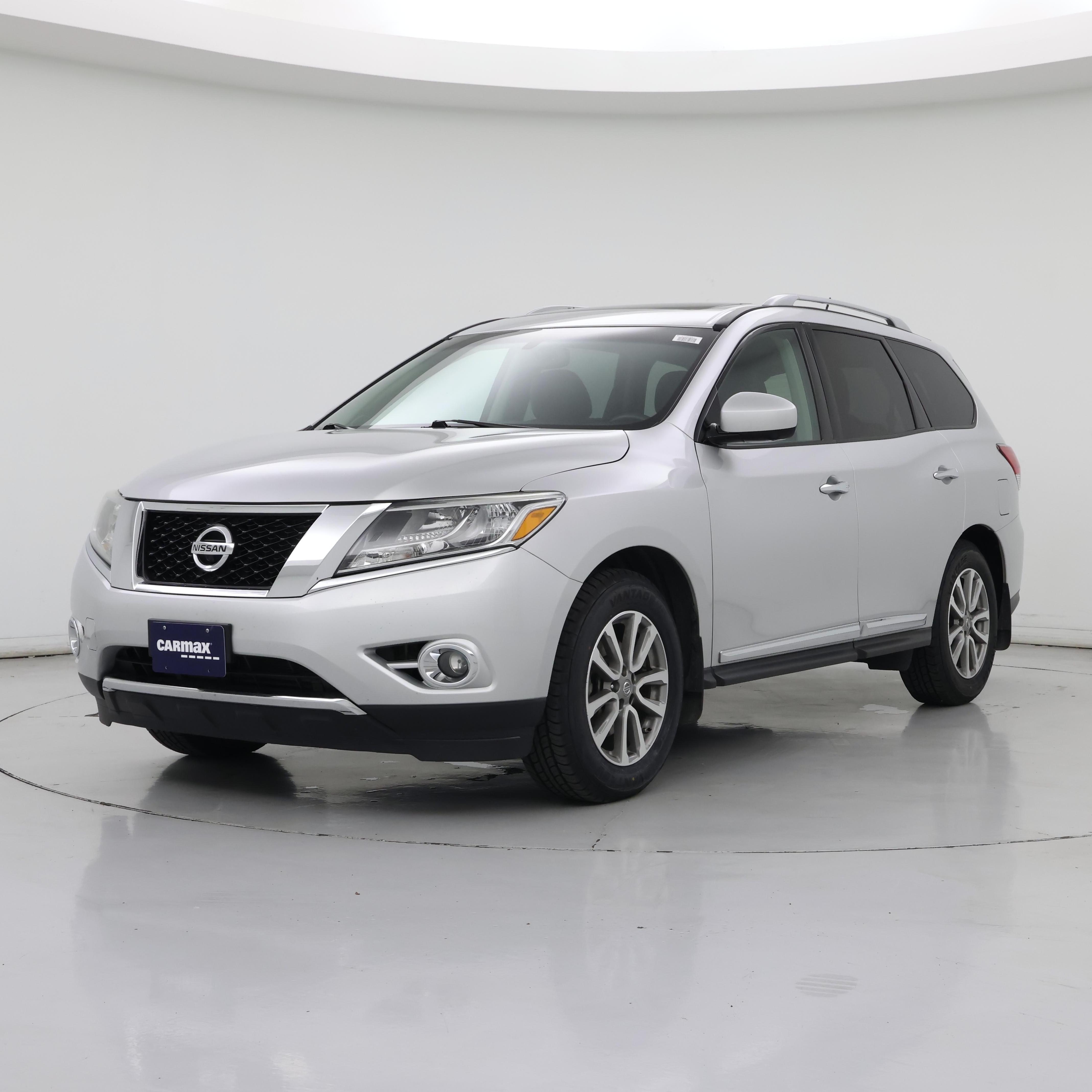 Thumbnail: 2015 Nissan Pathfinder - 4