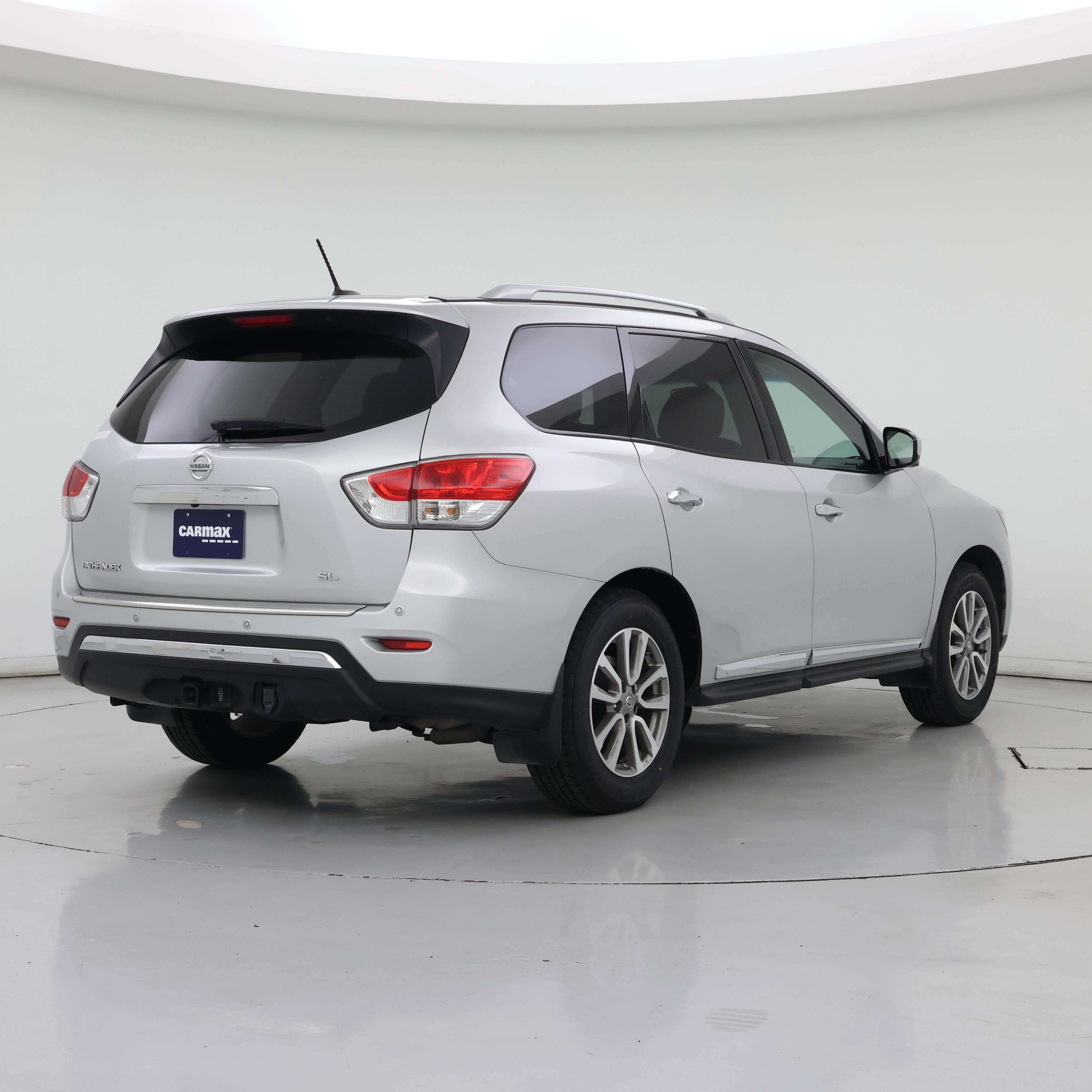 Thumbnail: 2015 Nissan Pathfinder - 8
