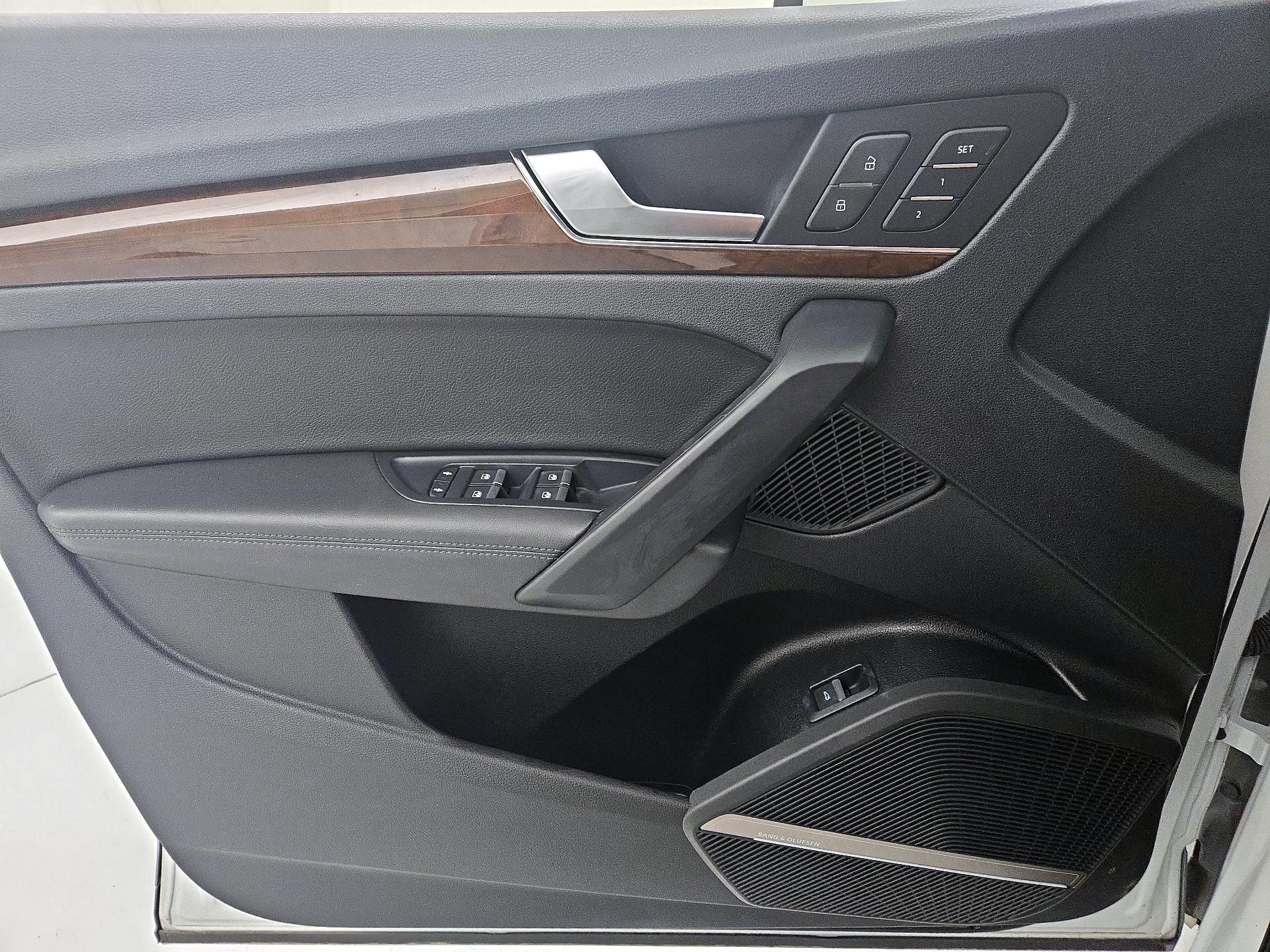 Thumbnail: 2020 Audi Q5 - 12