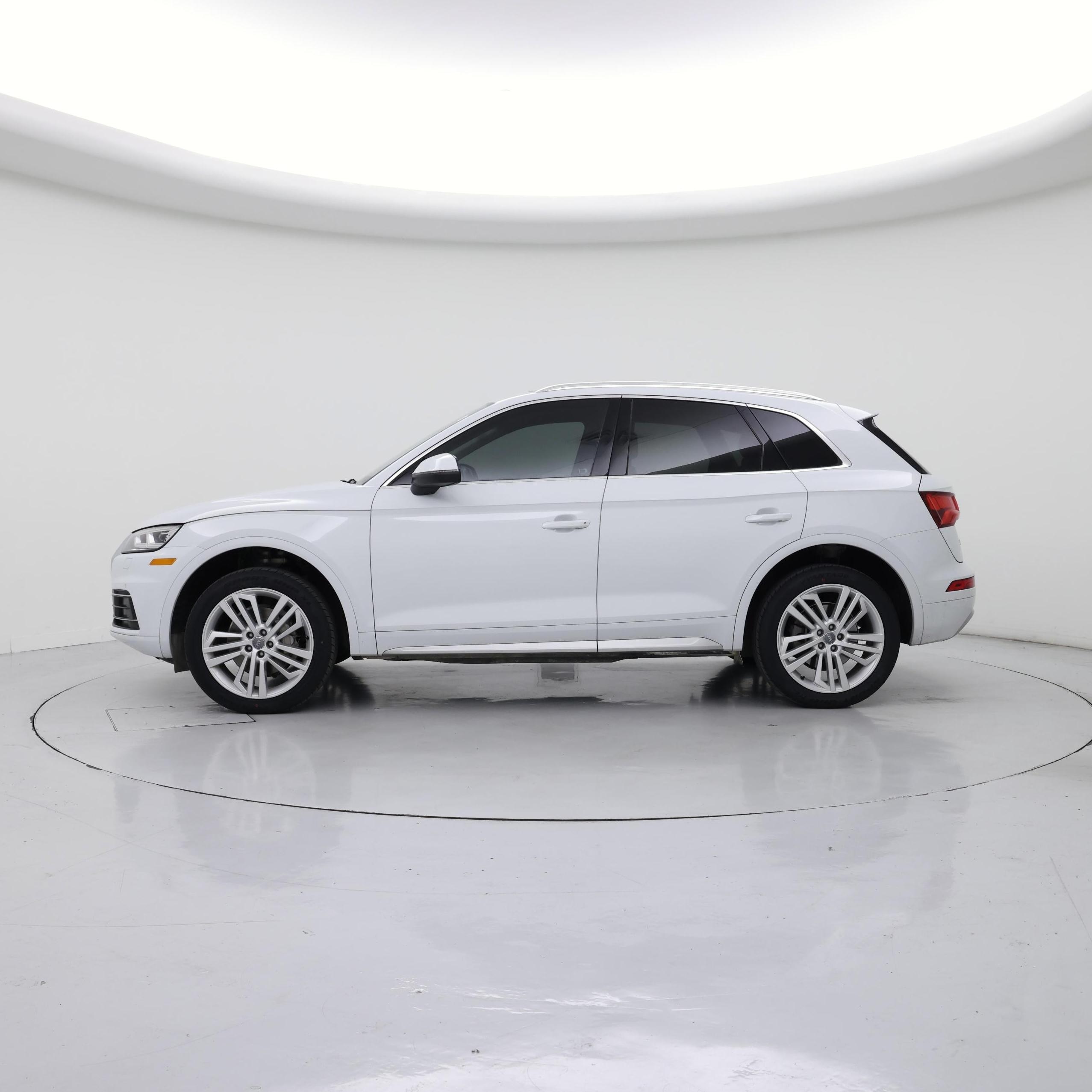 Thumbnail: 2020 Audi Q5 - 3