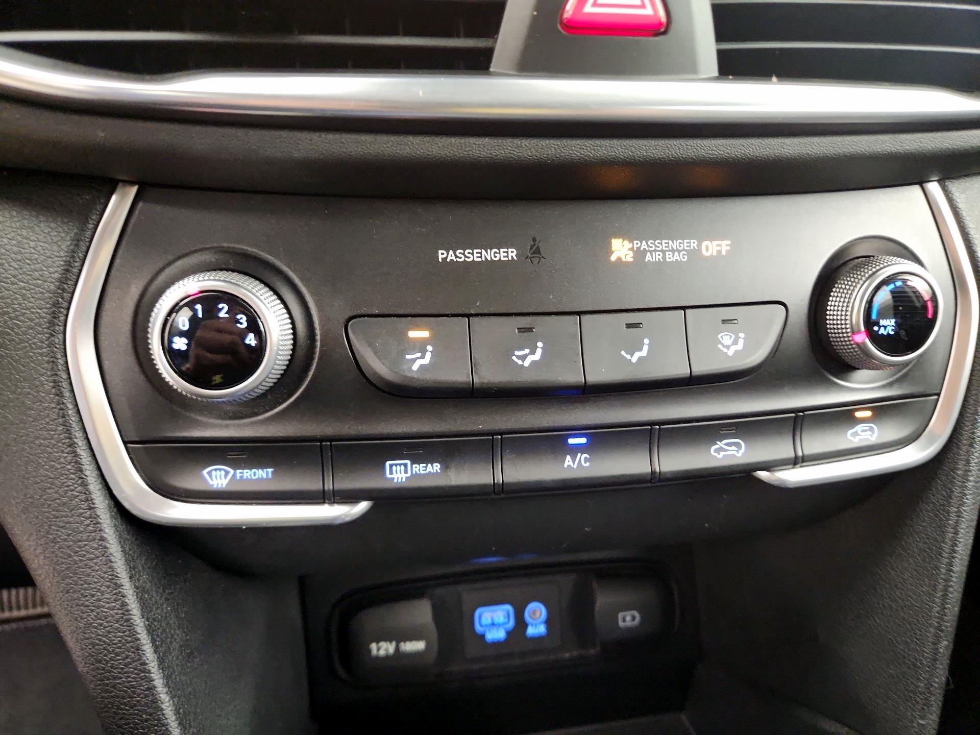 Thumbnail: 2019 Hyundai Santa Fe - 16