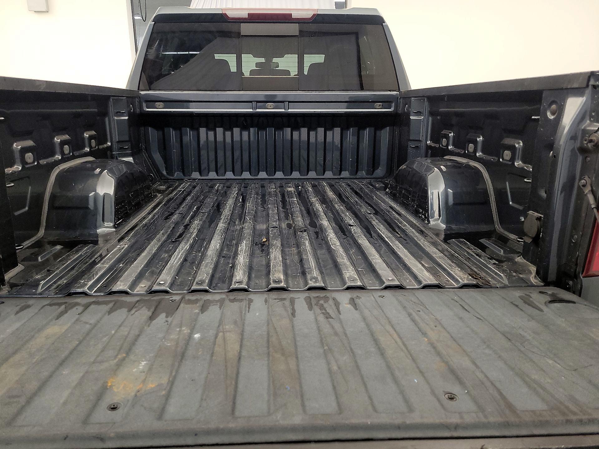 Thumbnail: 2020 Chevrolet Silverado 1500 - 20