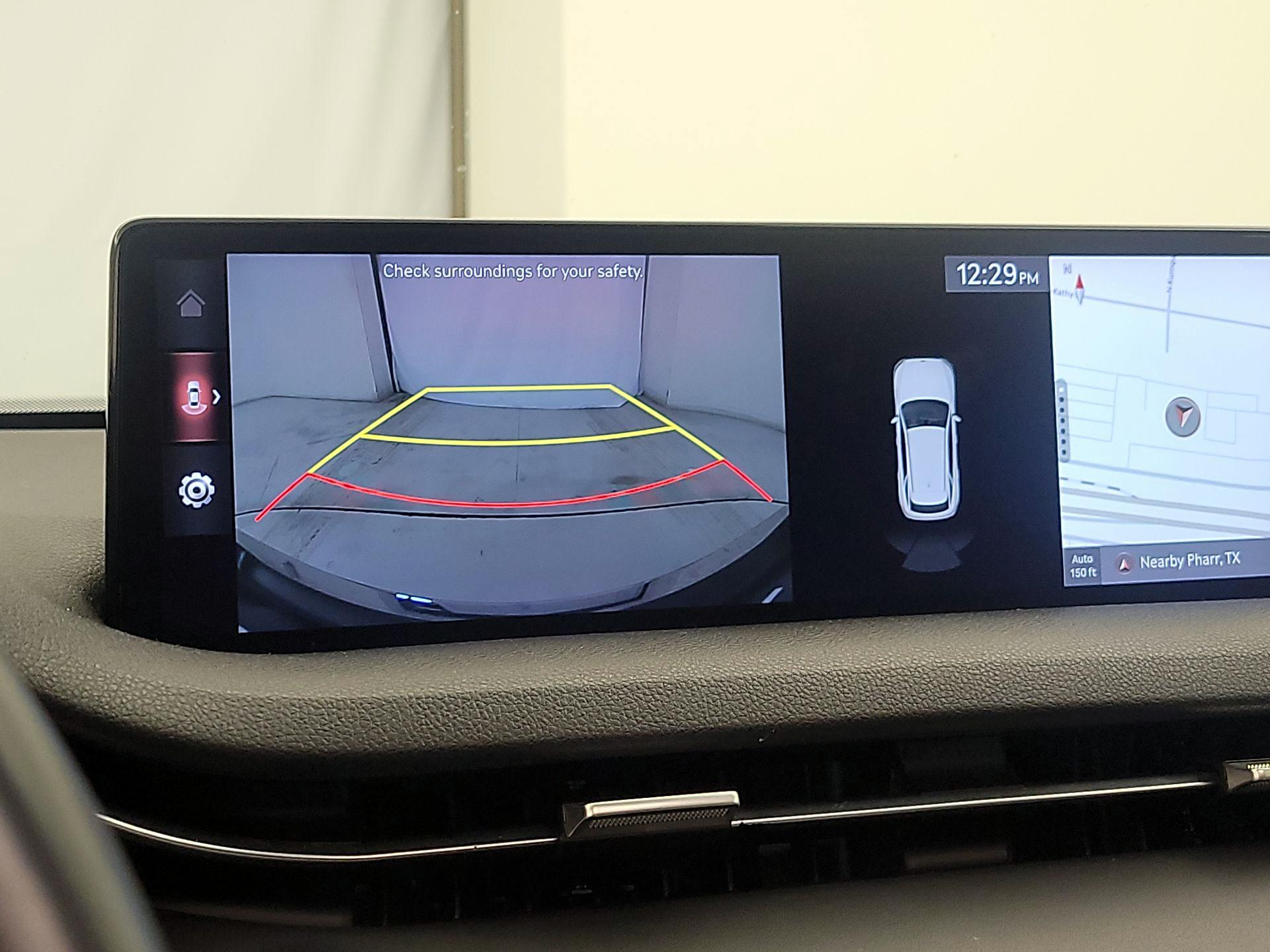 Thumbnail: 2022 Genesis GV70 - 15