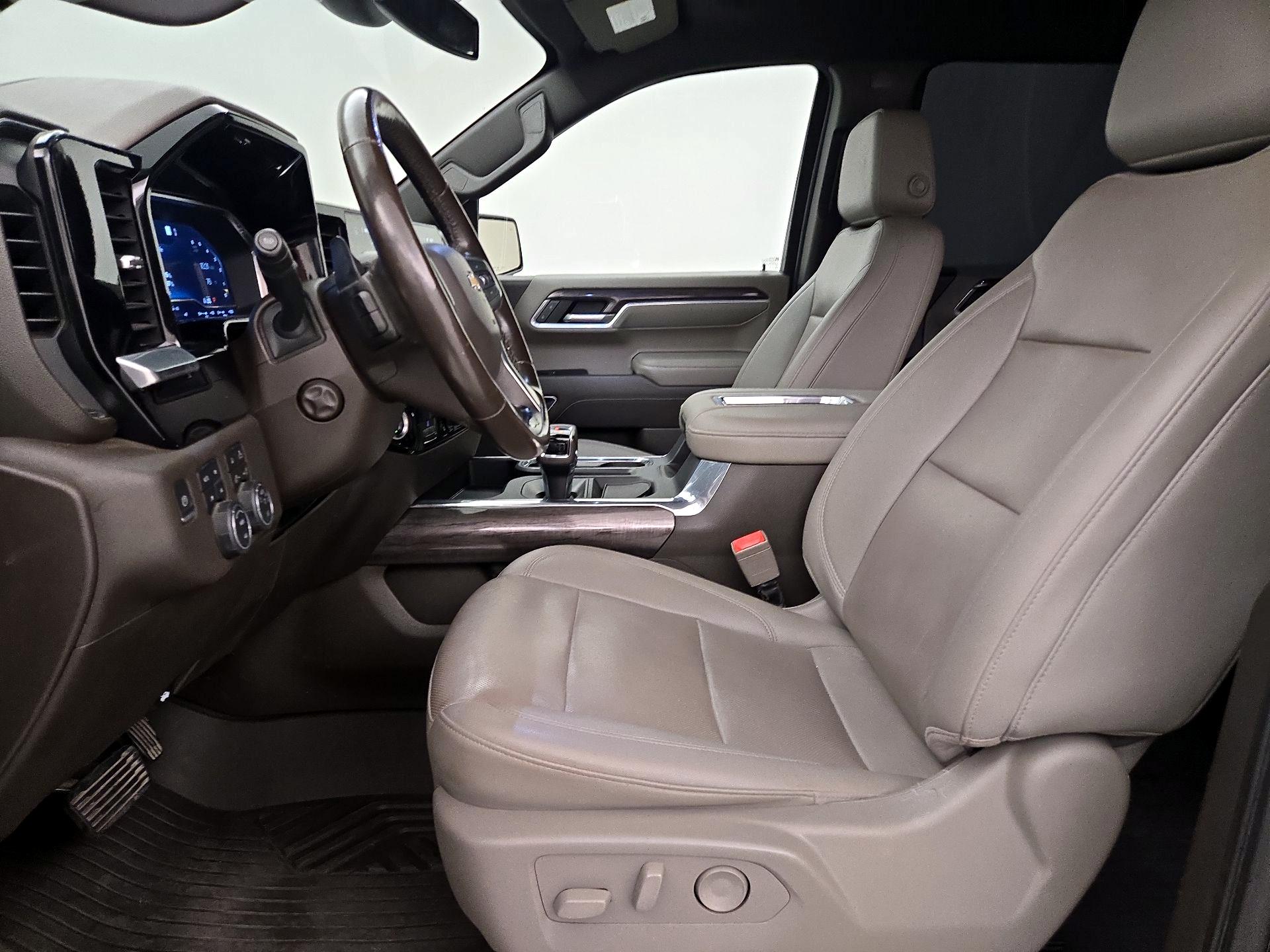 Thumbnail: 2022 Chevrolet Silverado 1500 - 11