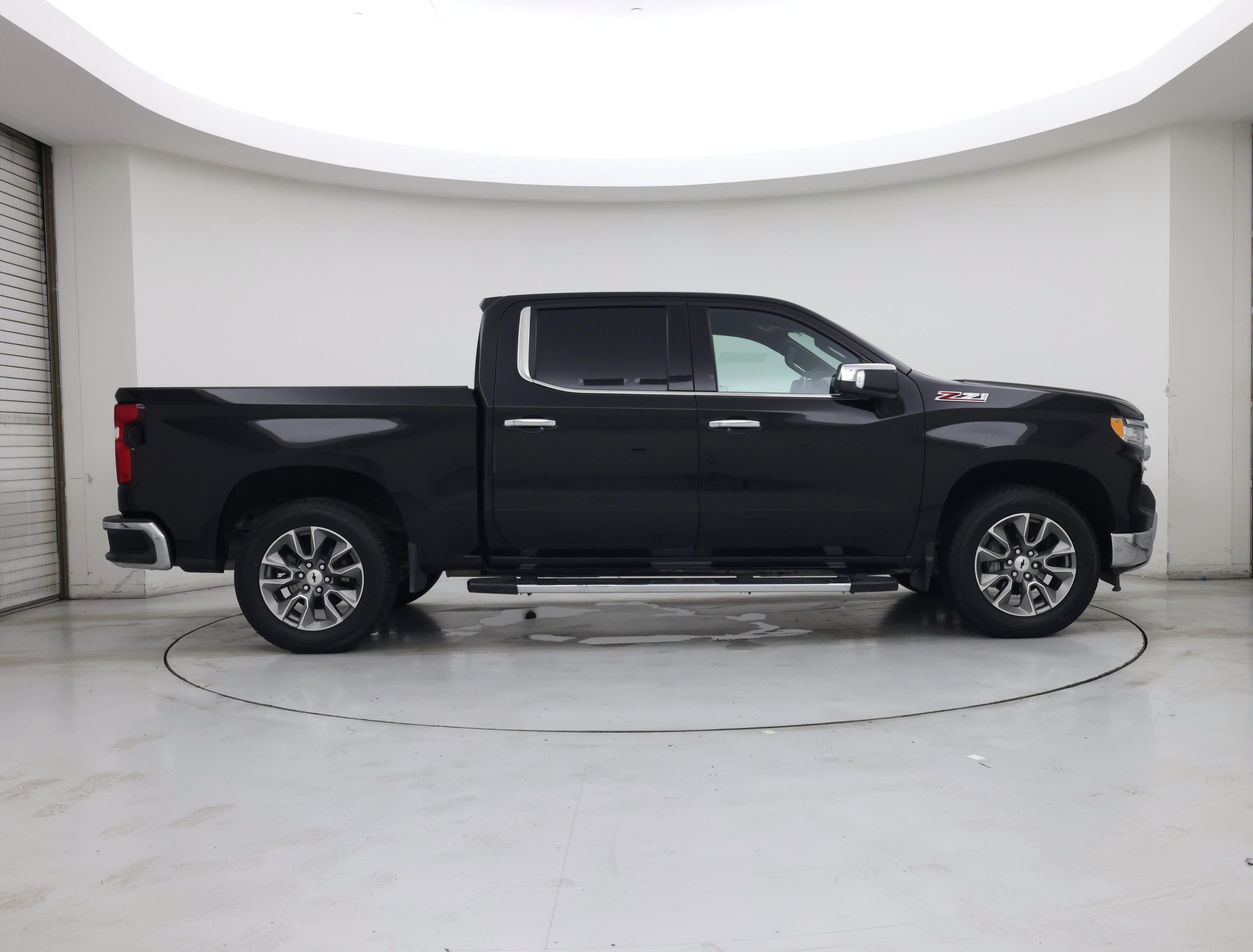 Thumbnail: 2022 Chevrolet Silverado 1500 - 7
