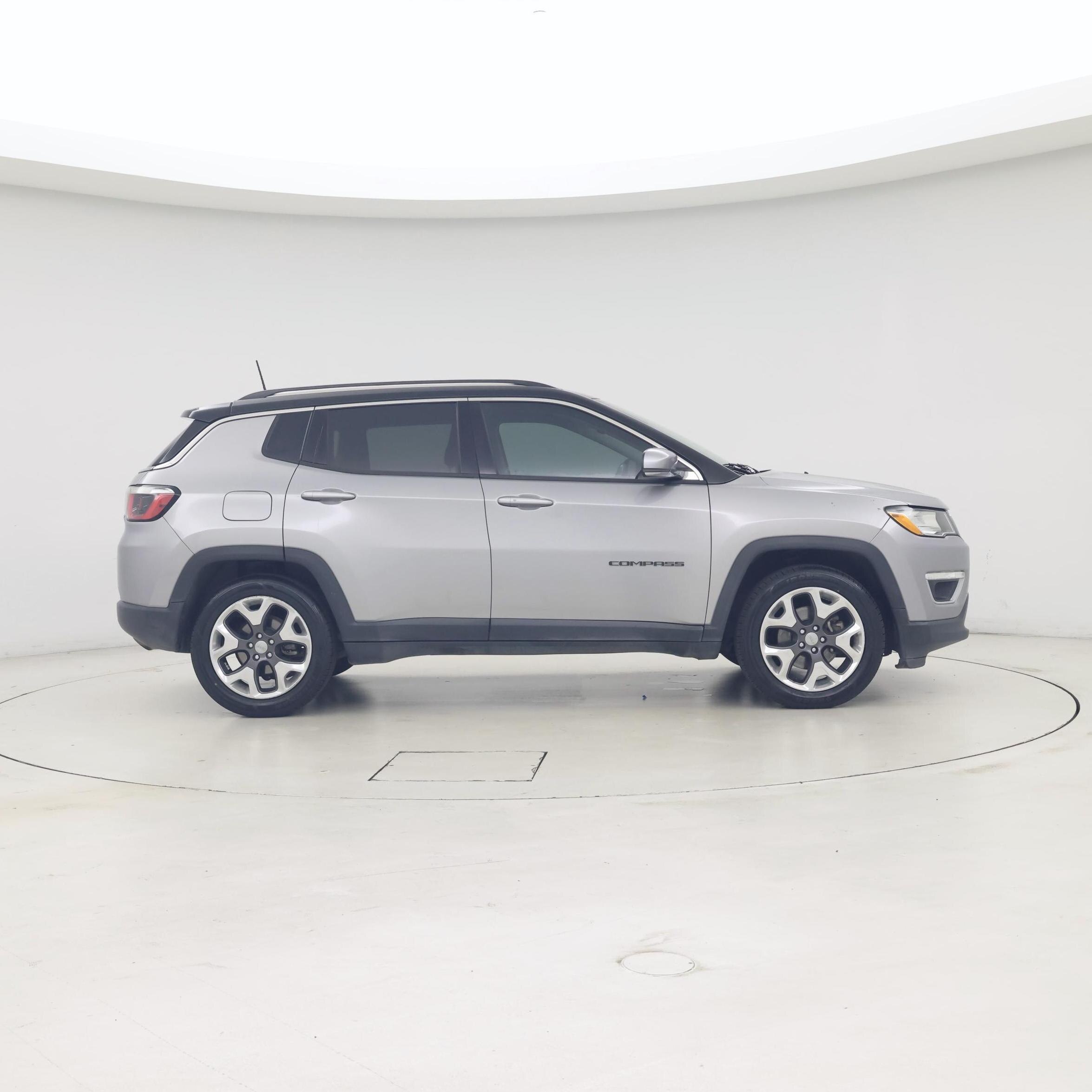 Thumbnail: 2019 Jeep Compass - 7