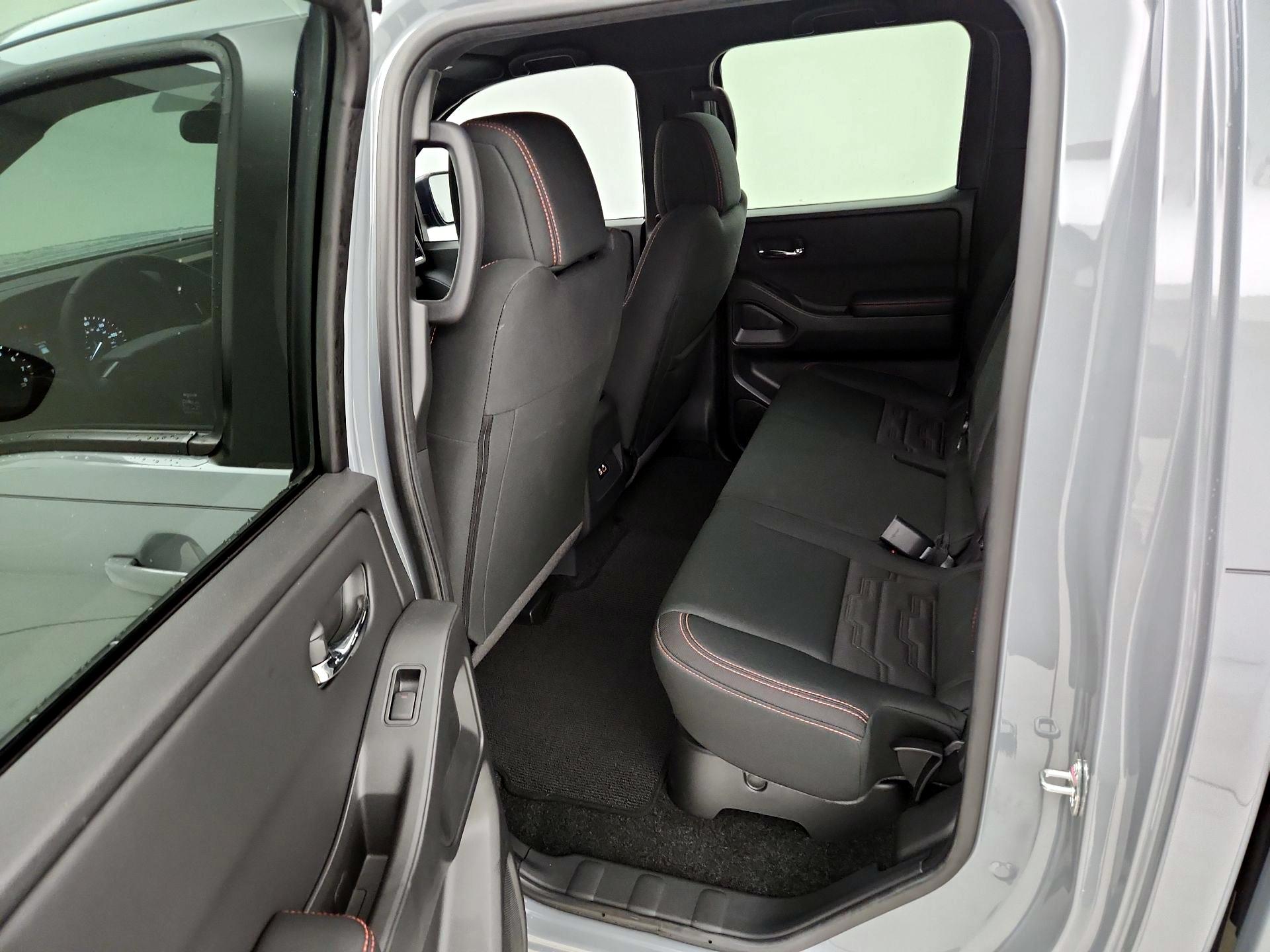 Thumbnail: 2025 Nissan Frontier - 19