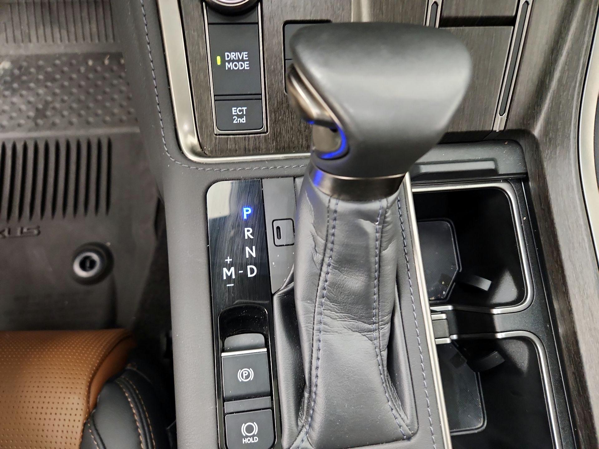 Thumbnail: 2024 Lexus GX - 17