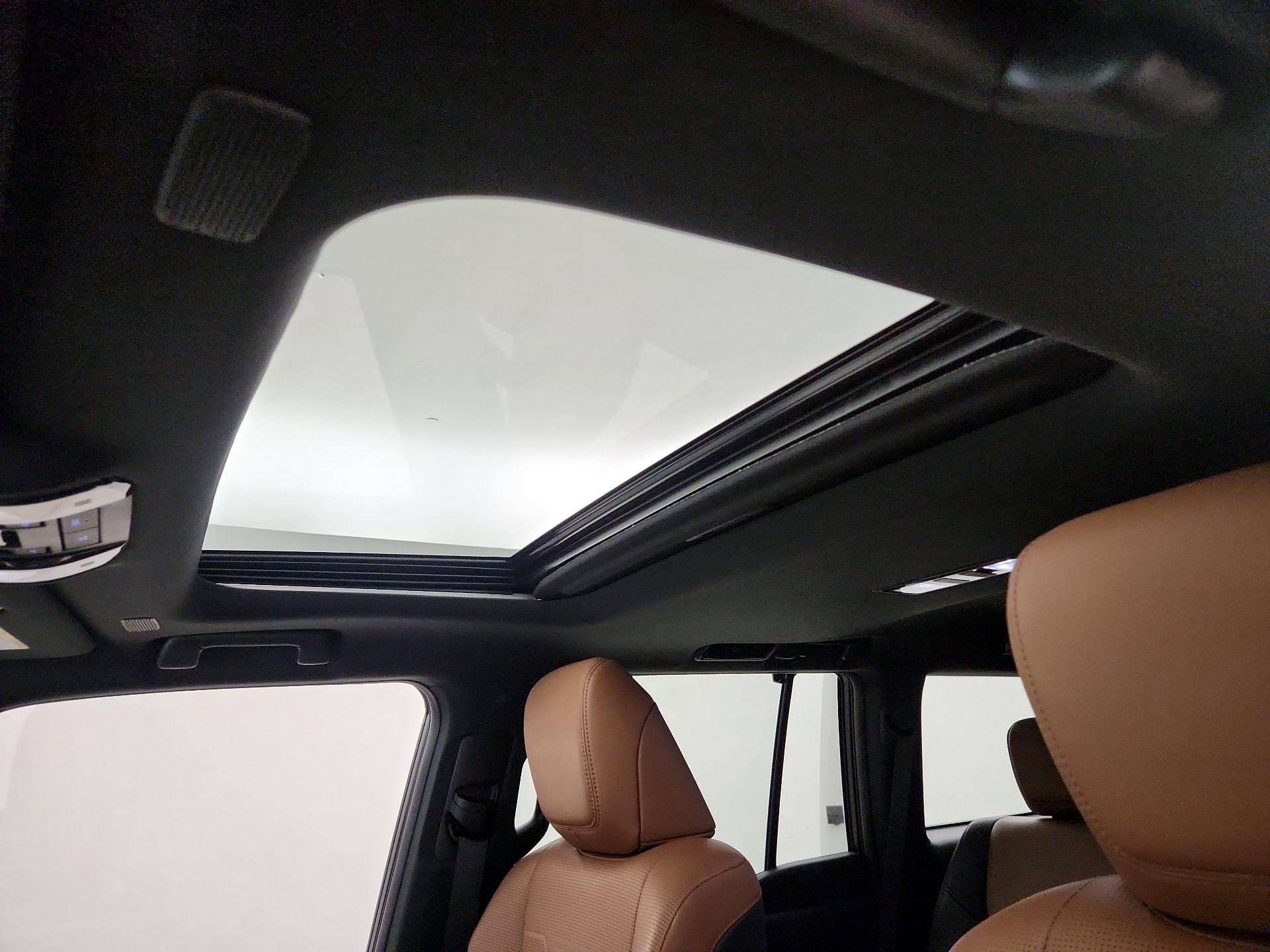 Thumbnail: 2024 Lexus GX - 19