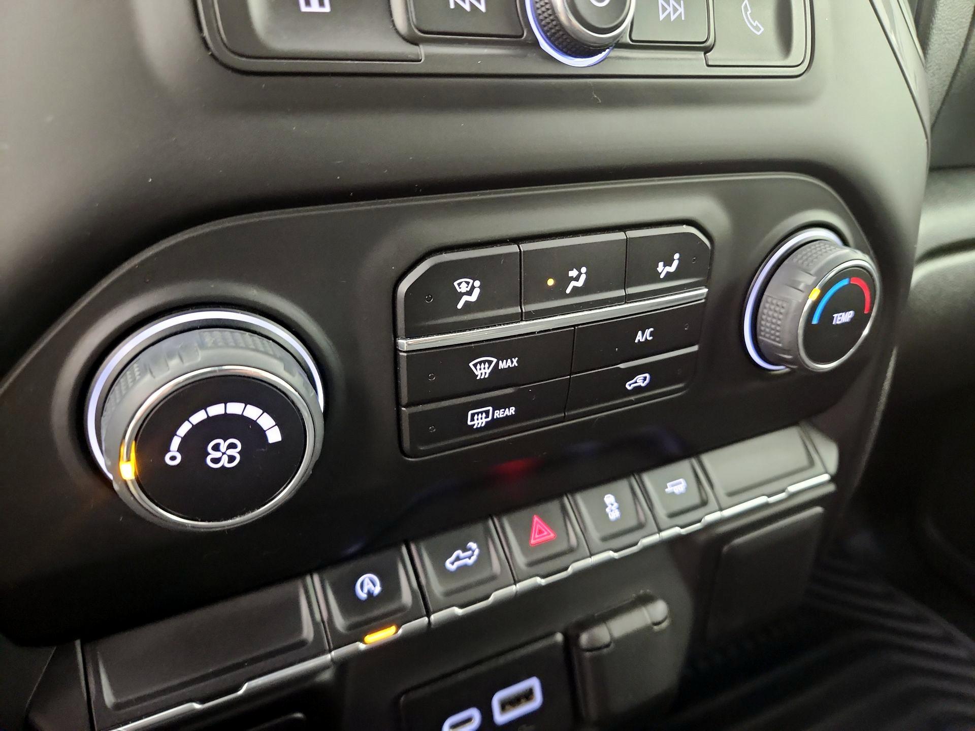 Thumbnail: 2022 Chevrolet Silverado 1500 - 16