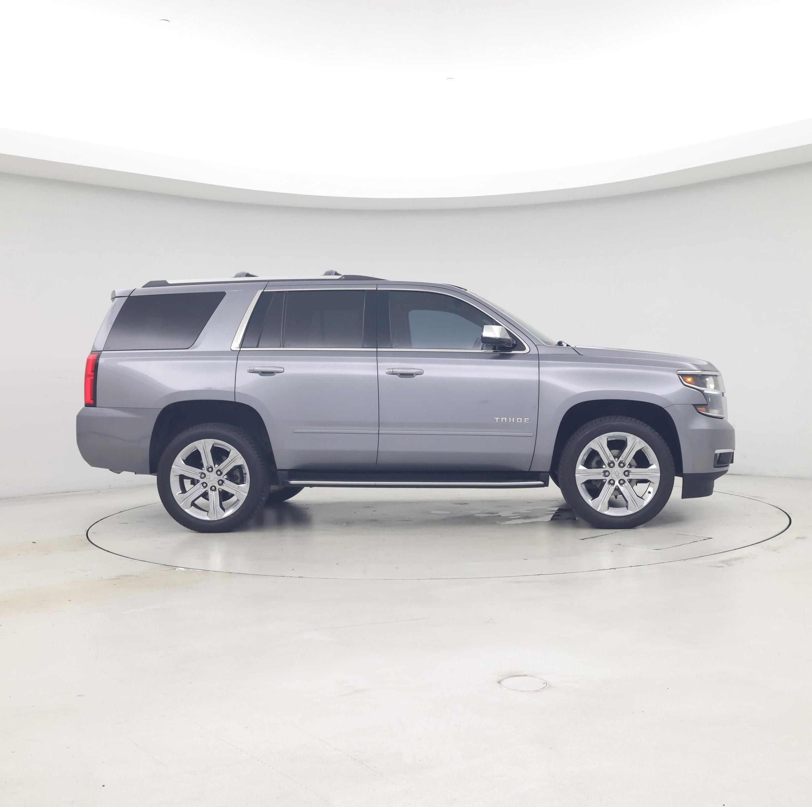 Thumbnail: 2018 Chevrolet Tahoe - 7