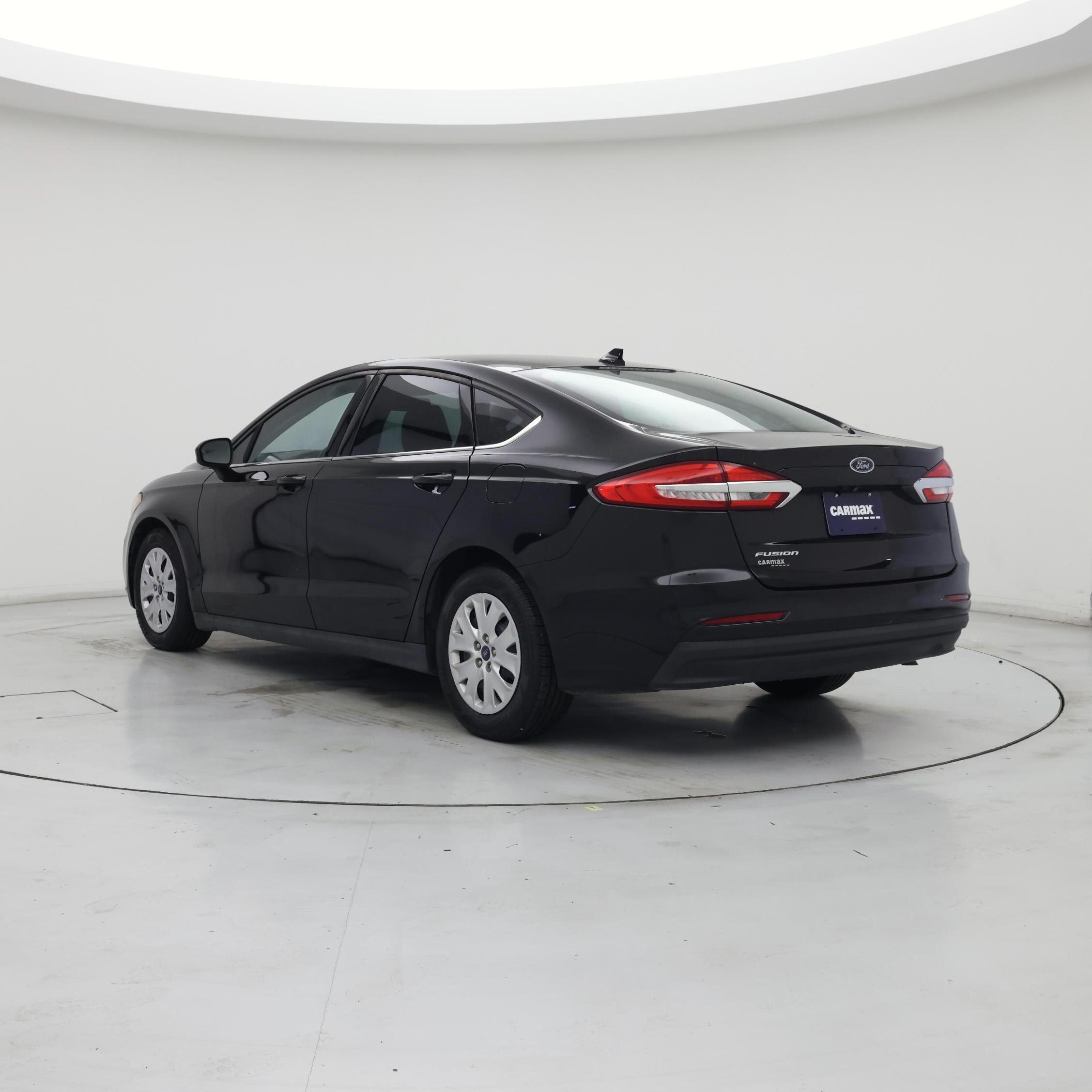 Thumbnail: 2020 Ford Fusion - 2