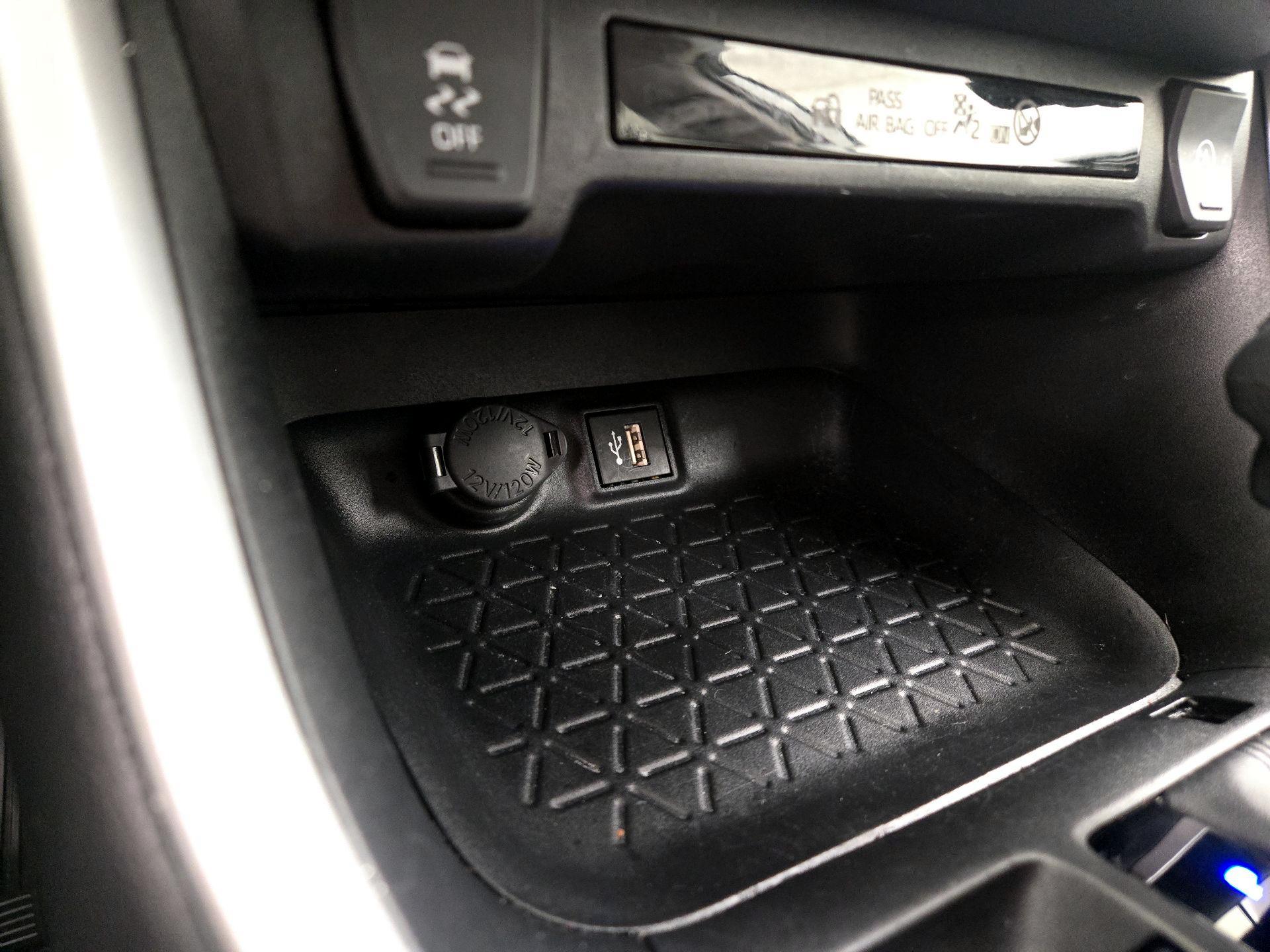 Thumbnail: 2024 Toyota RAV4 - 18