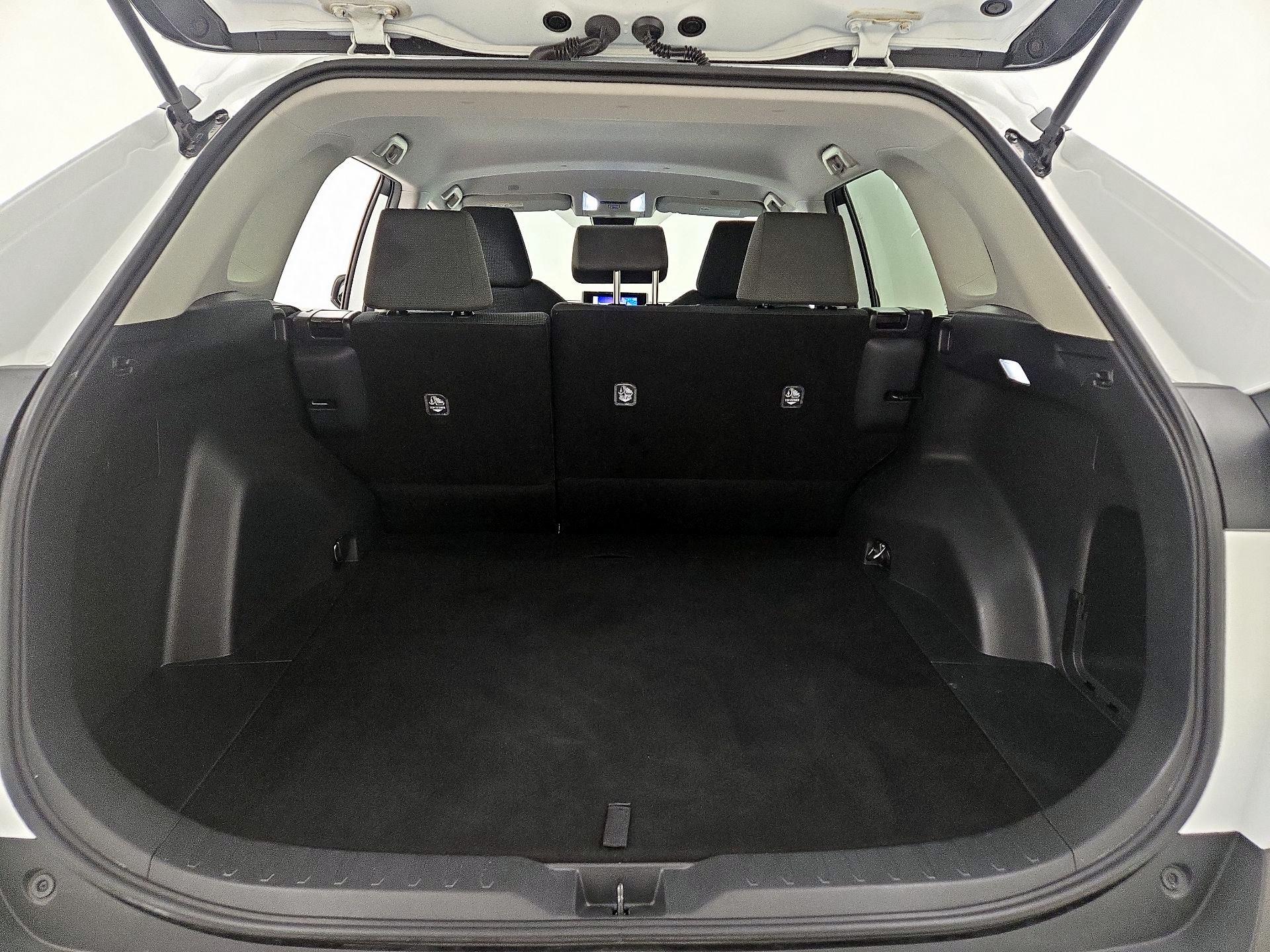 Thumbnail: 2024 Toyota RAV4 - 20