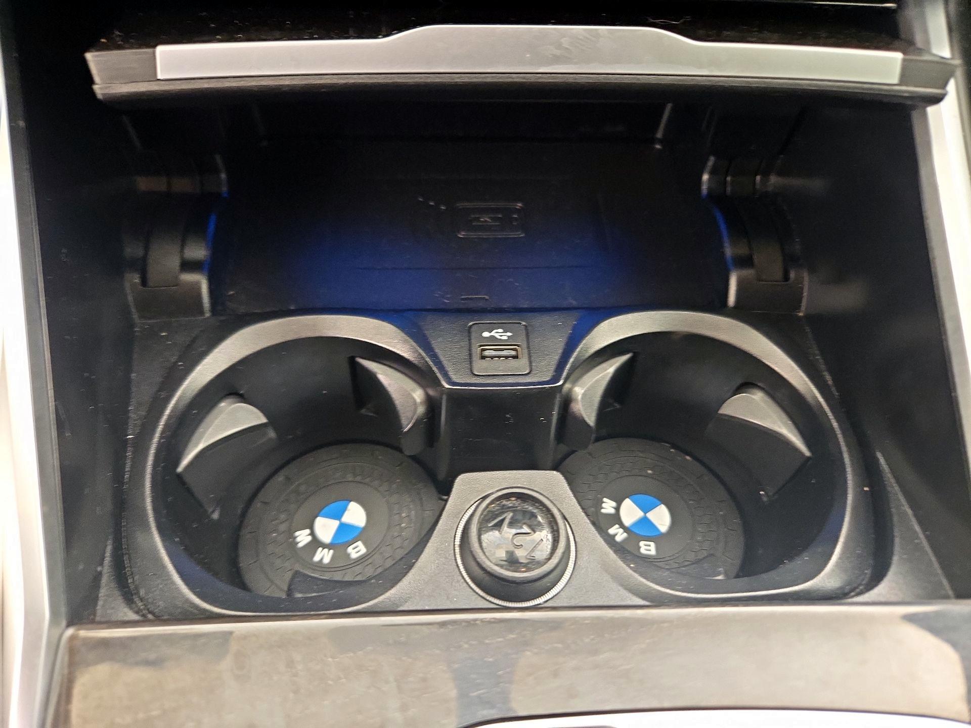 Thumbnail: 2023 BMW i4 - 19