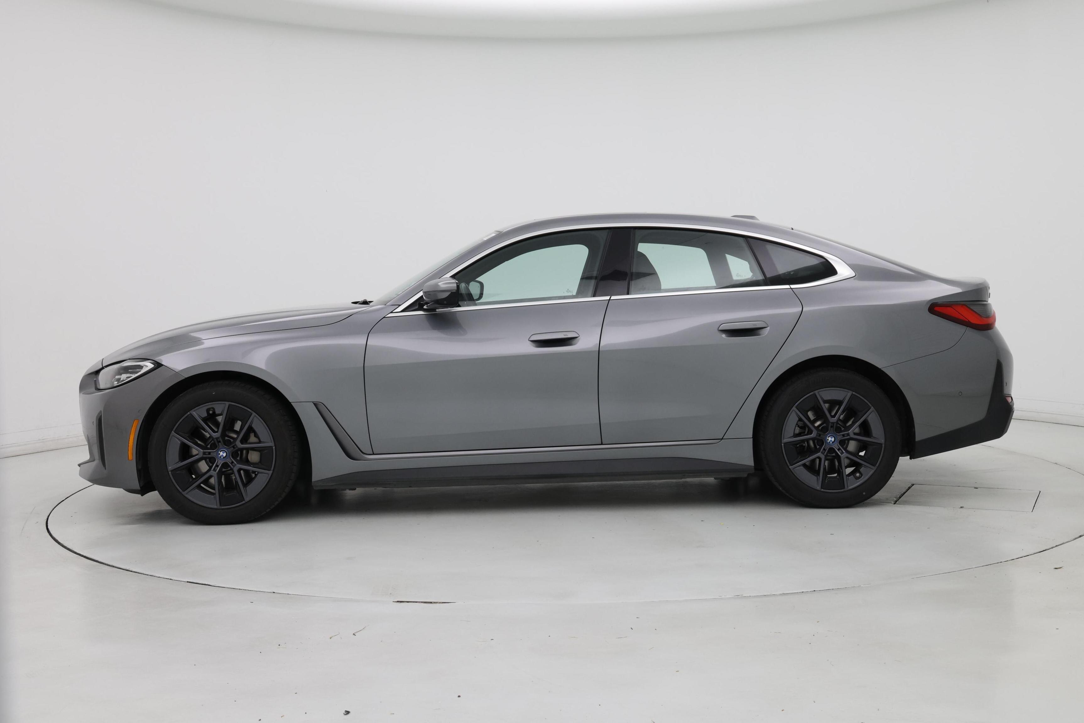 Thumbnail: 2023 BMW i4 - 3