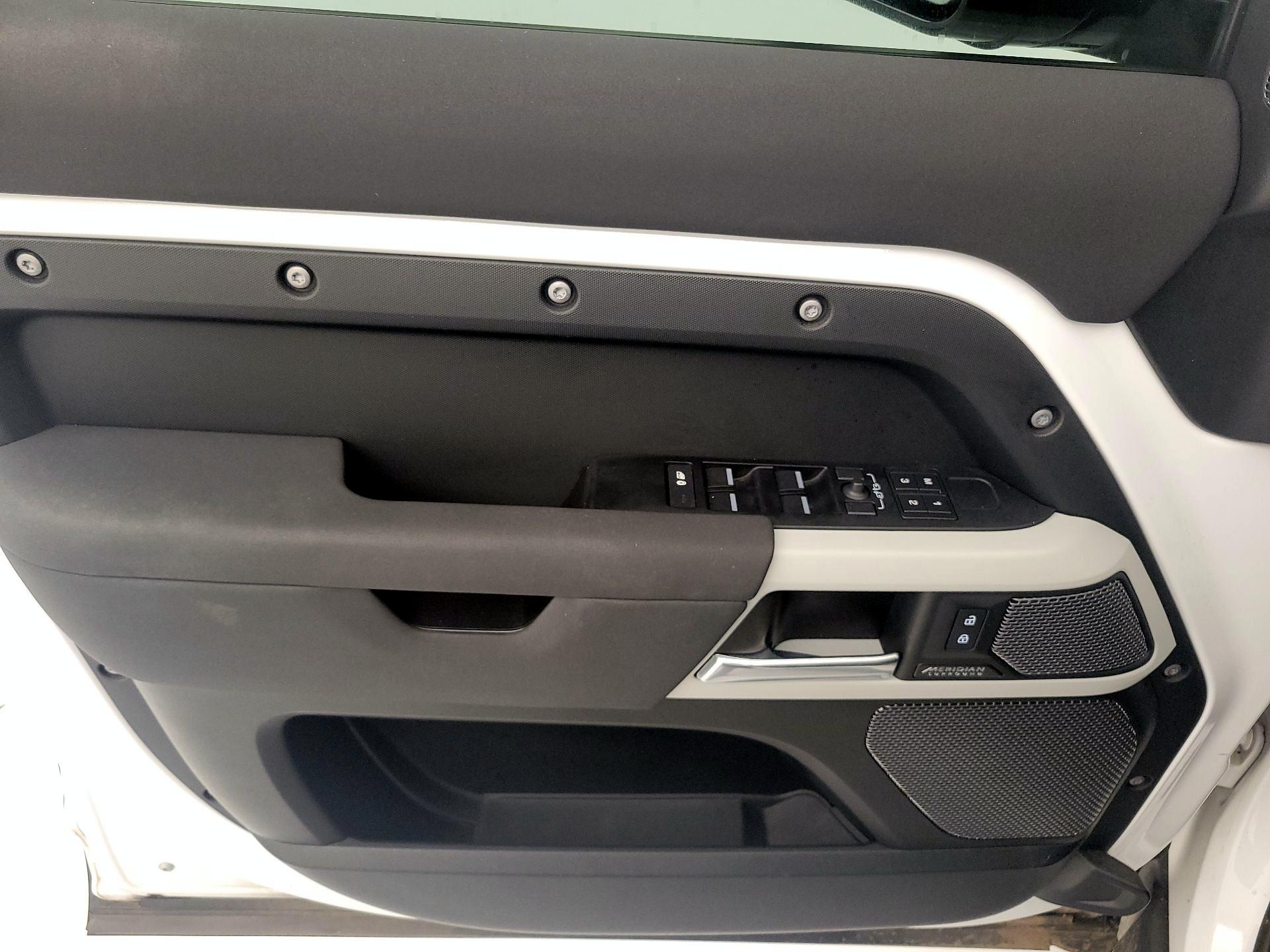 Thumbnail: 2023 Land Rover Defender - 12