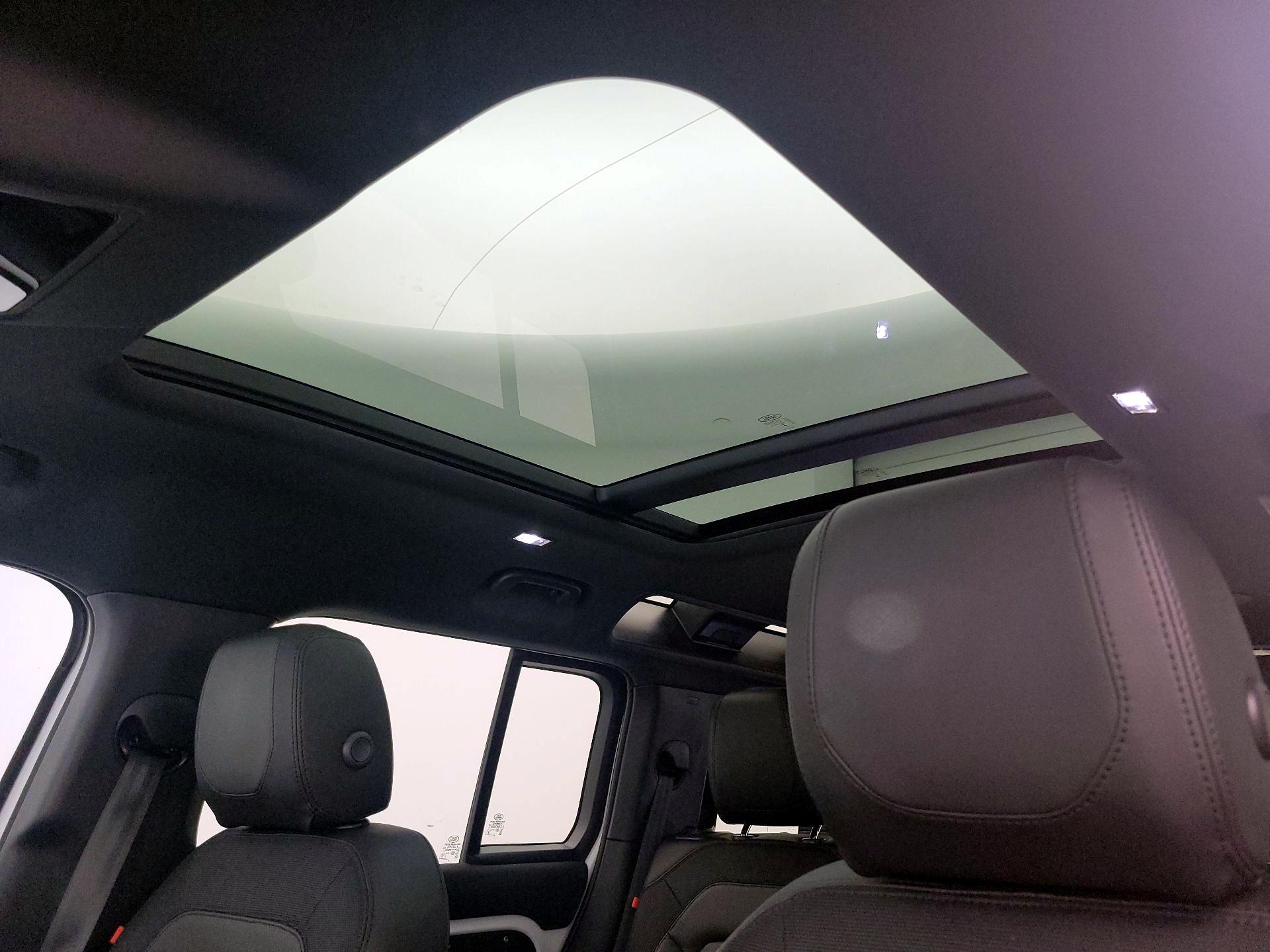 Thumbnail: 2023 Land Rover Defender - 20