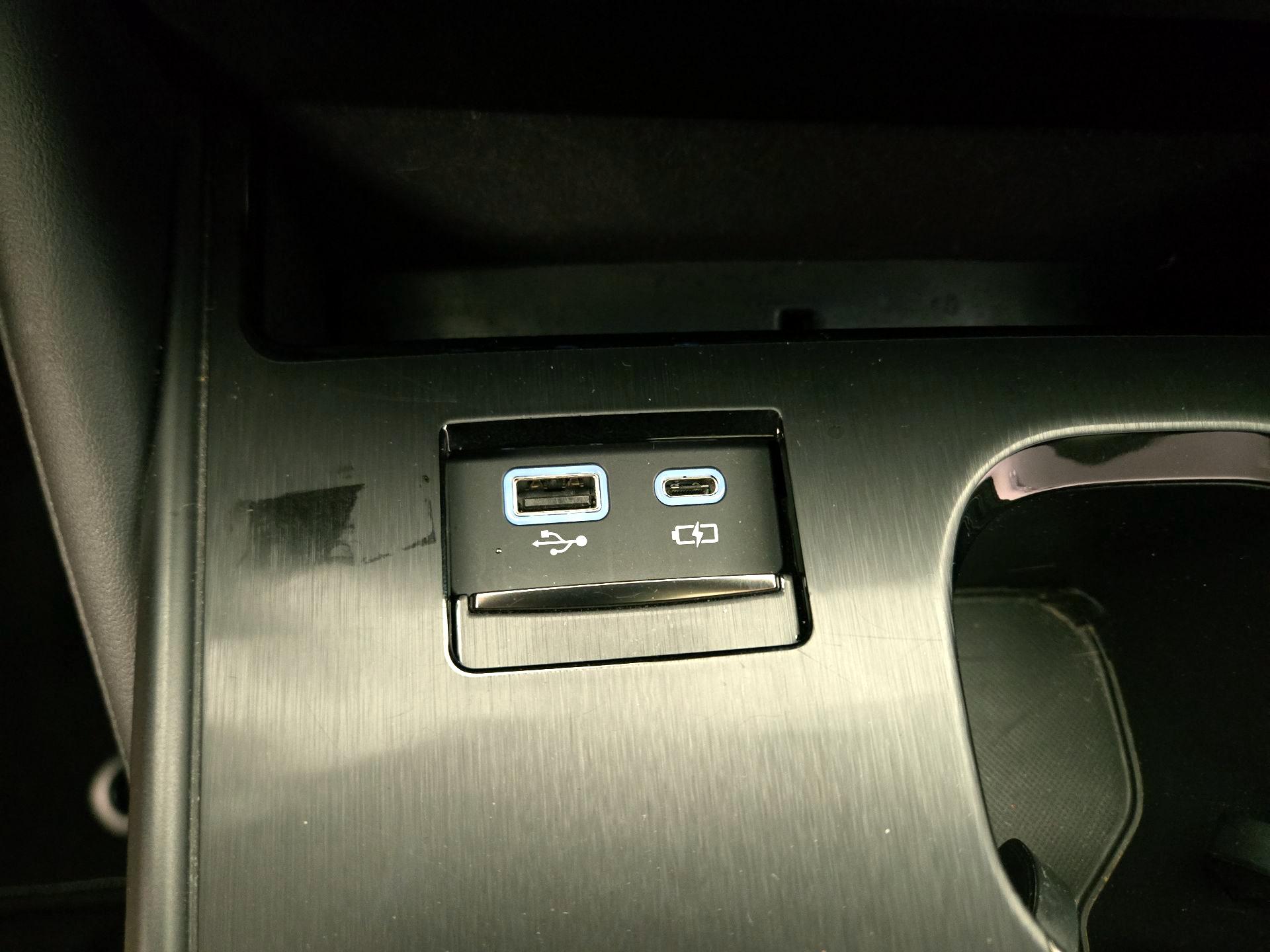 Thumbnail: 2023 Lexus ES - 18