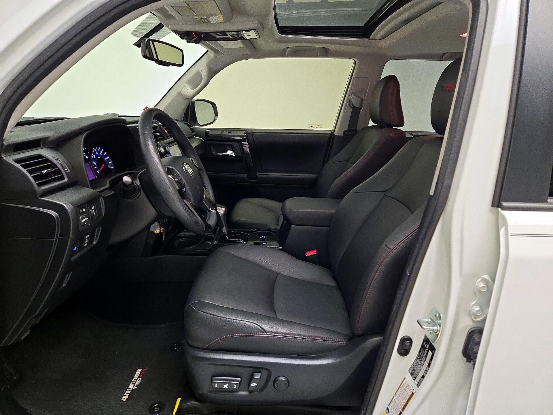 Thumbnail: 2019 Toyota 4Runner - 11