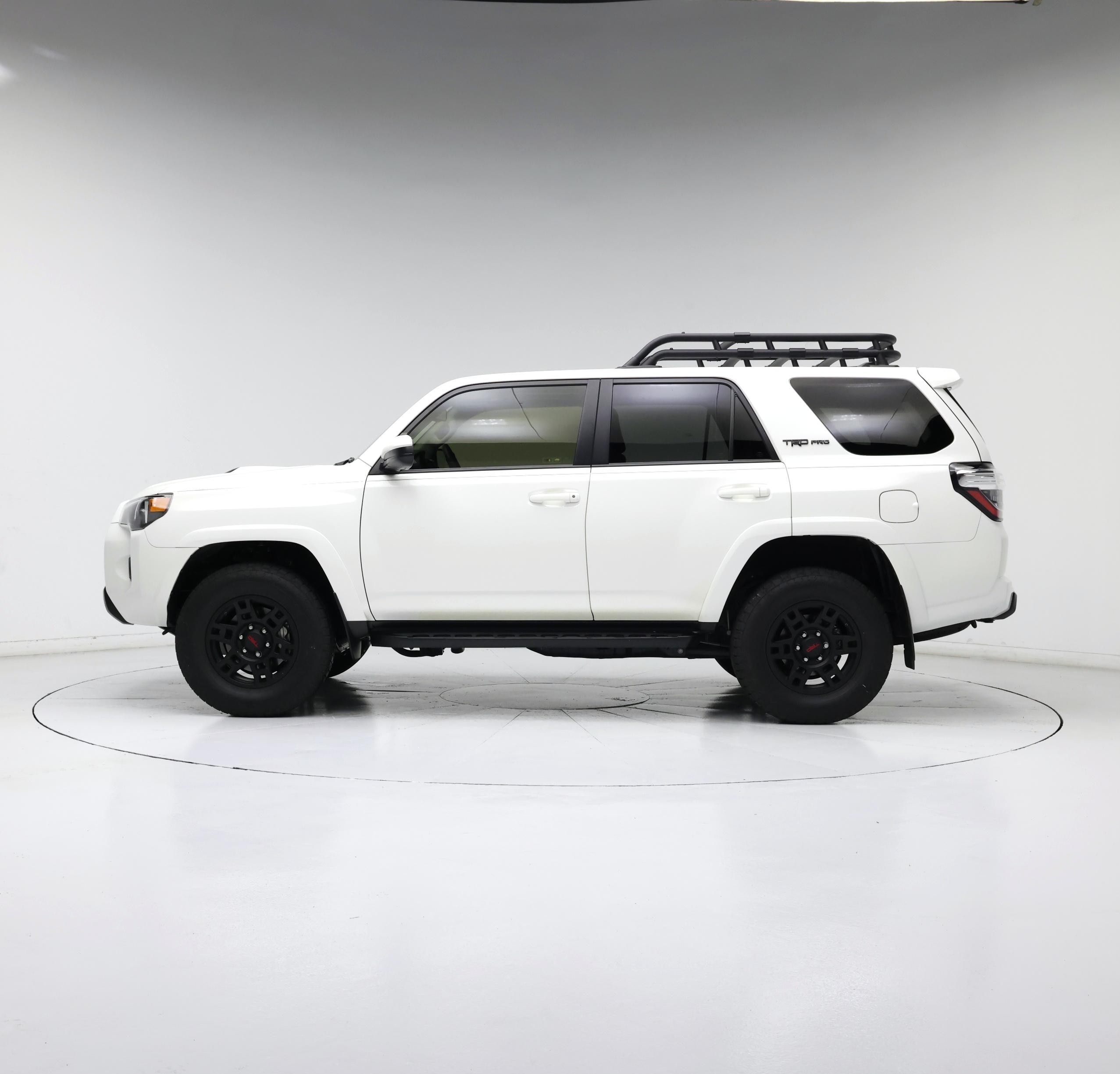 Thumbnail: 2019 Toyota 4Runner - 3