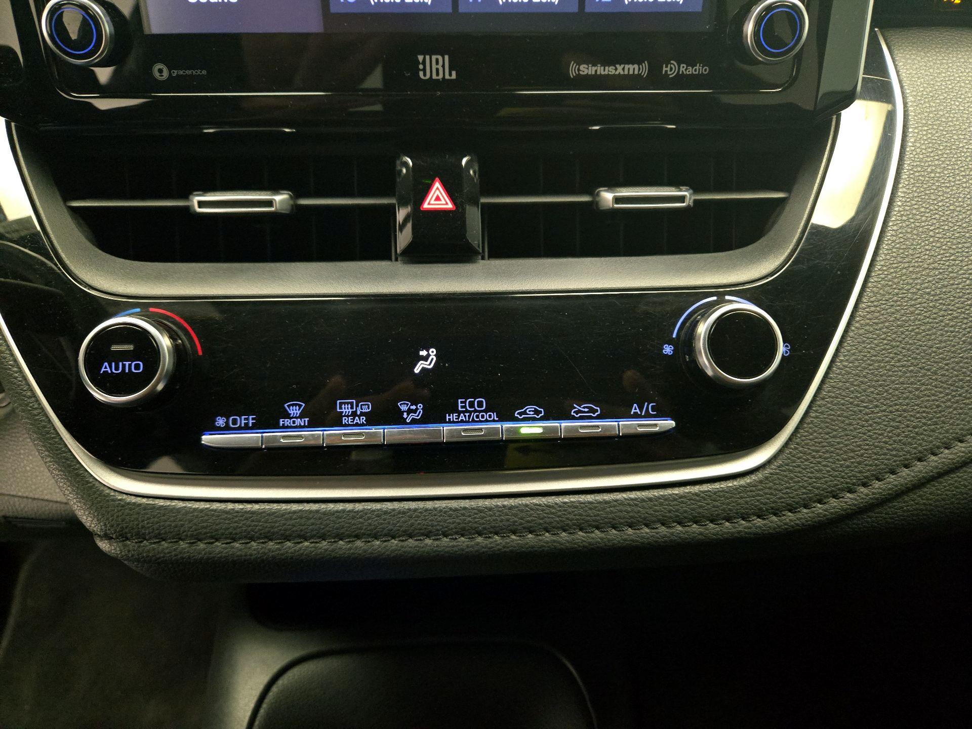 Thumbnail: 2021 Toyota Corolla - 16